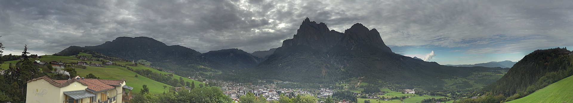 Archived image Webcam Municipality Seis am Schlern