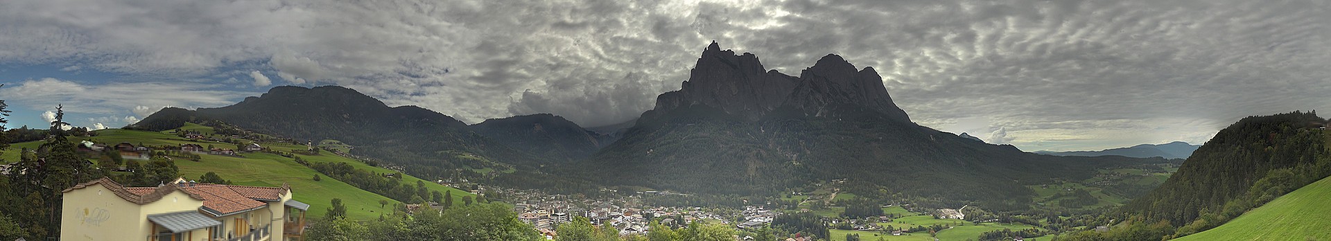 Archived image Webcam Municipality Seis am Schlern