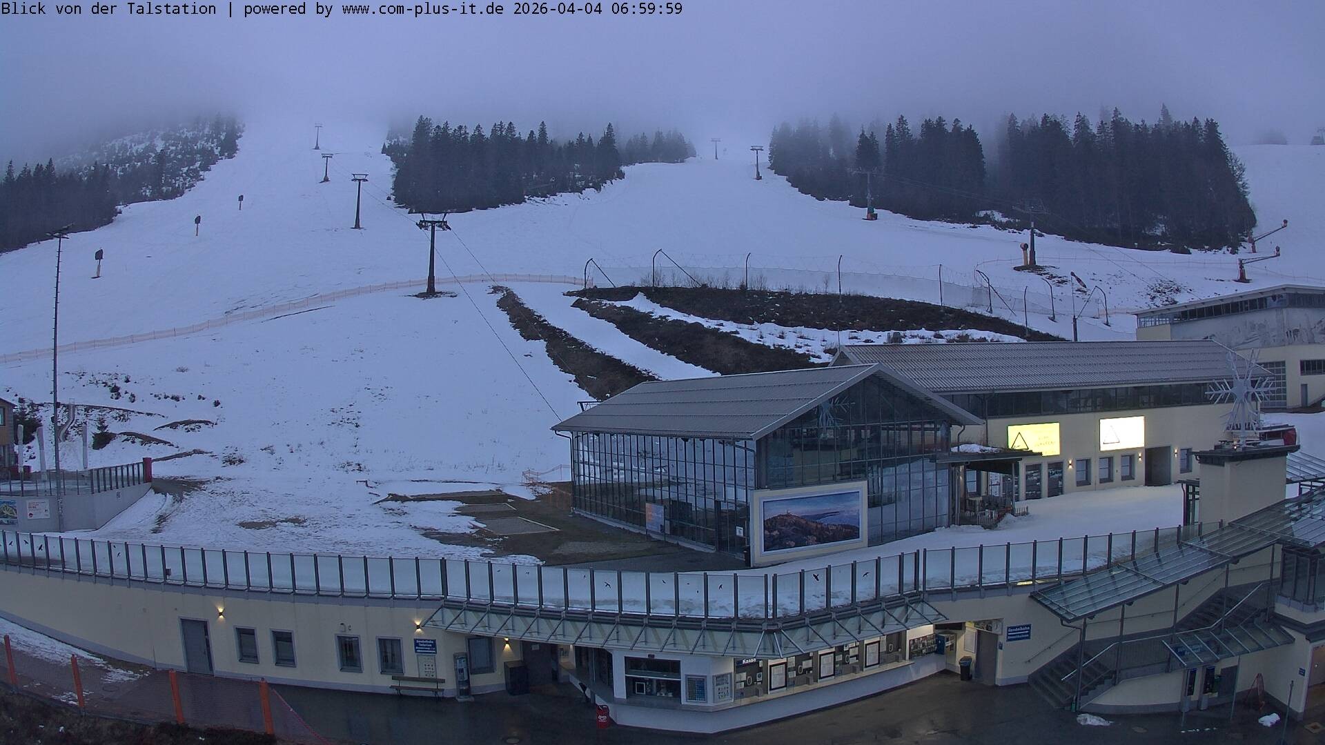 Archived image Webcam Base station at mount Arber, Bavarian Forest