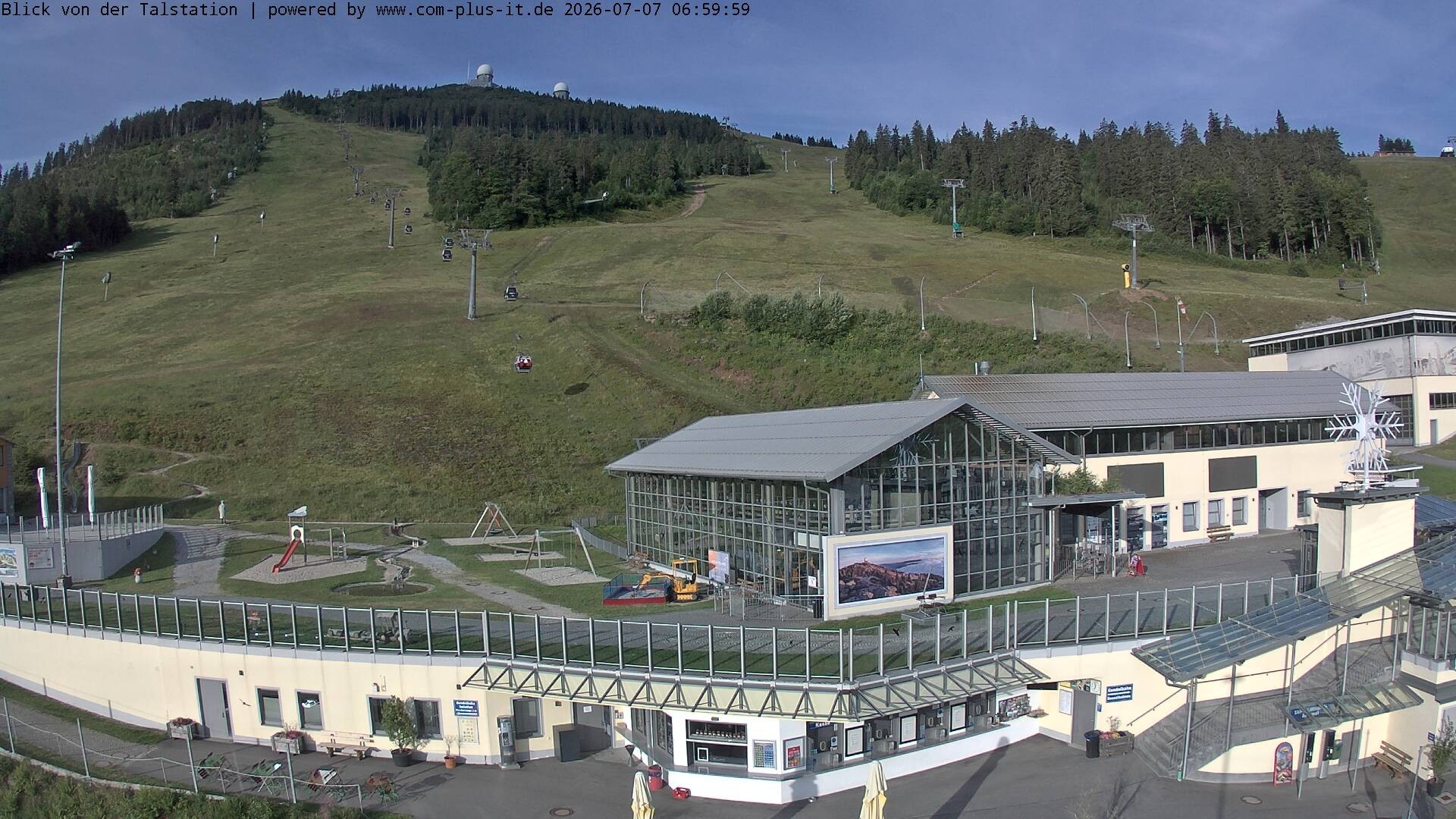 Archived image Webcam Base station at mount Arber, Bavarian Forest