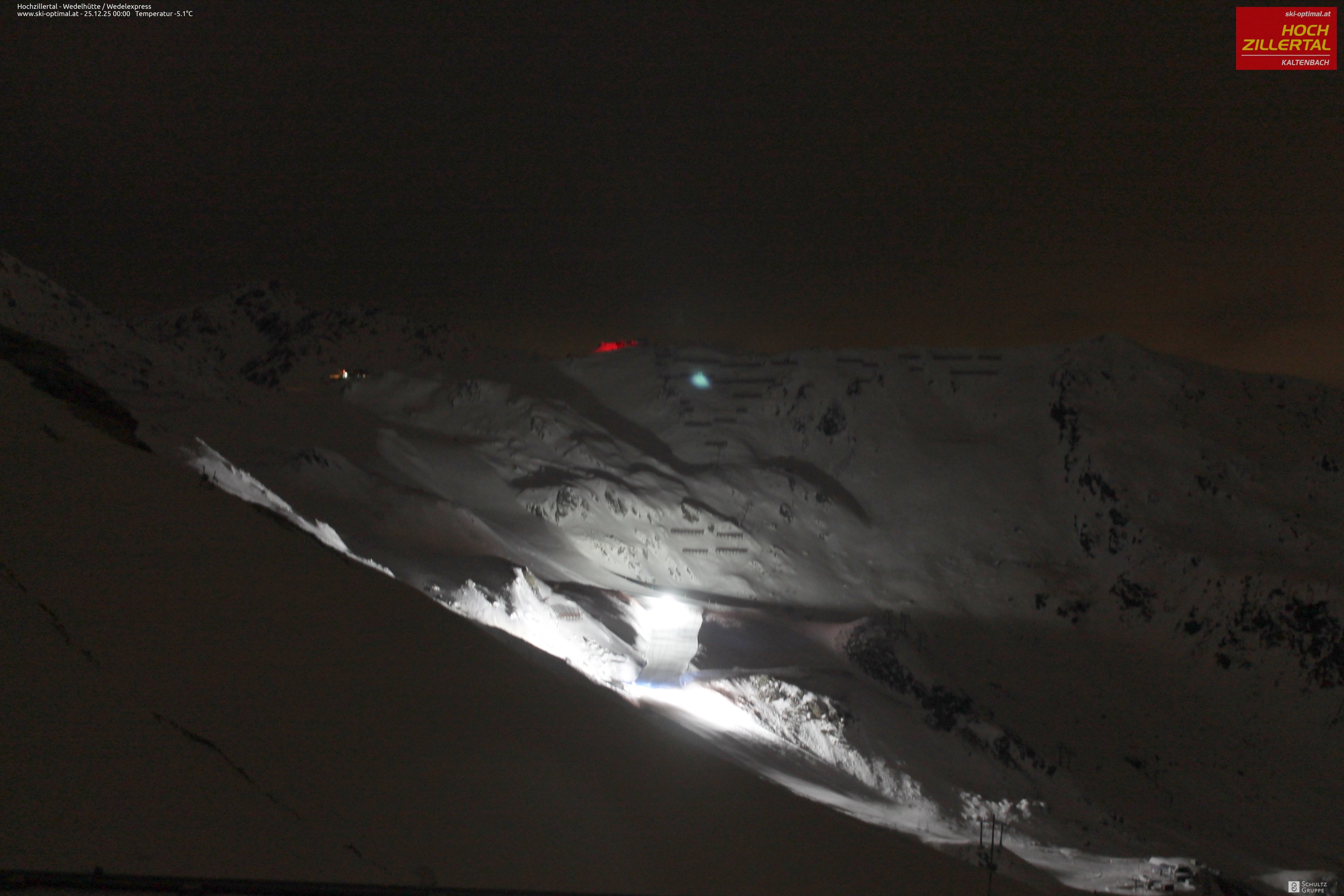 Archiv Foto Webcam Hochzillertal: Blick zur Wedelhütte