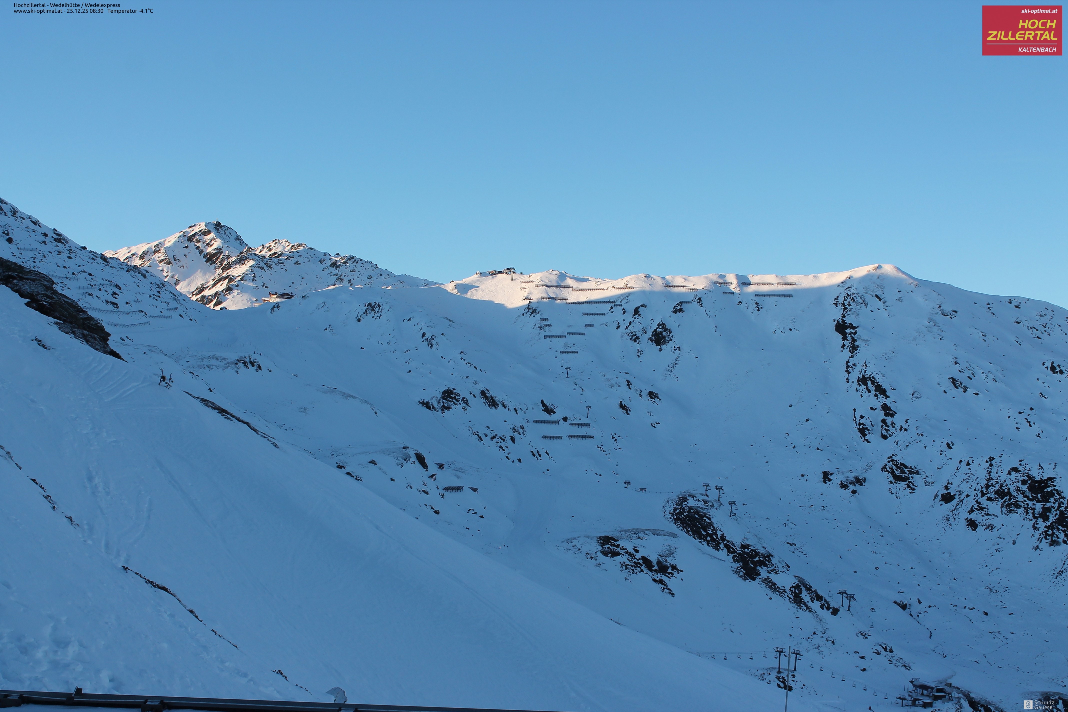 Archiv Foto Webcam Hochzillertal: Blick zur Wedelhütte
