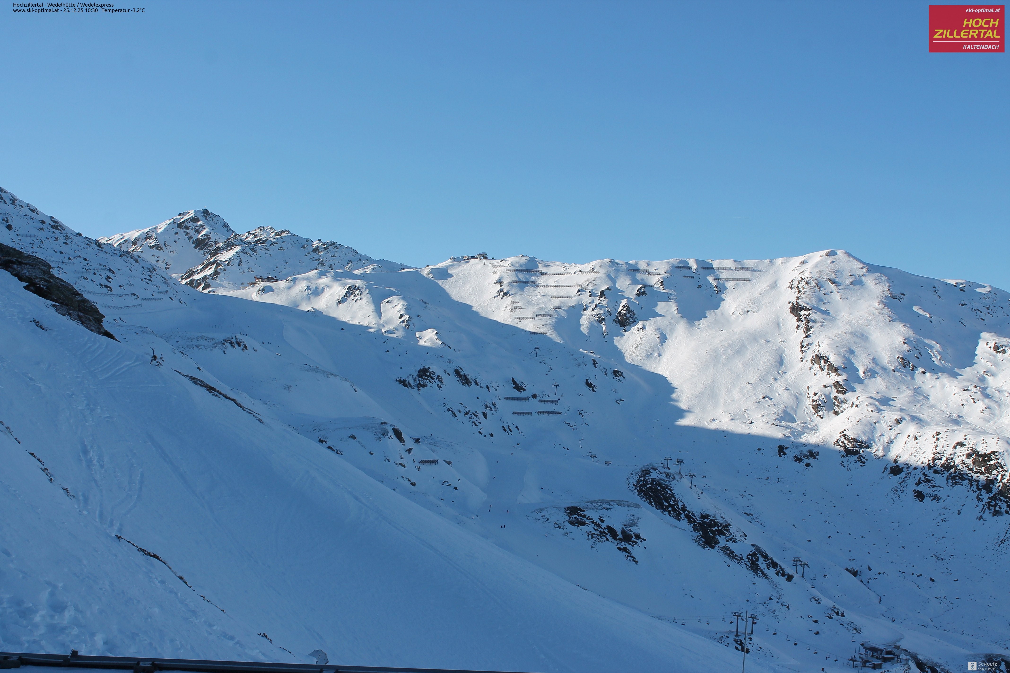 Archiv Foto Webcam Hochzillertal: Blick zur Wedelhütte