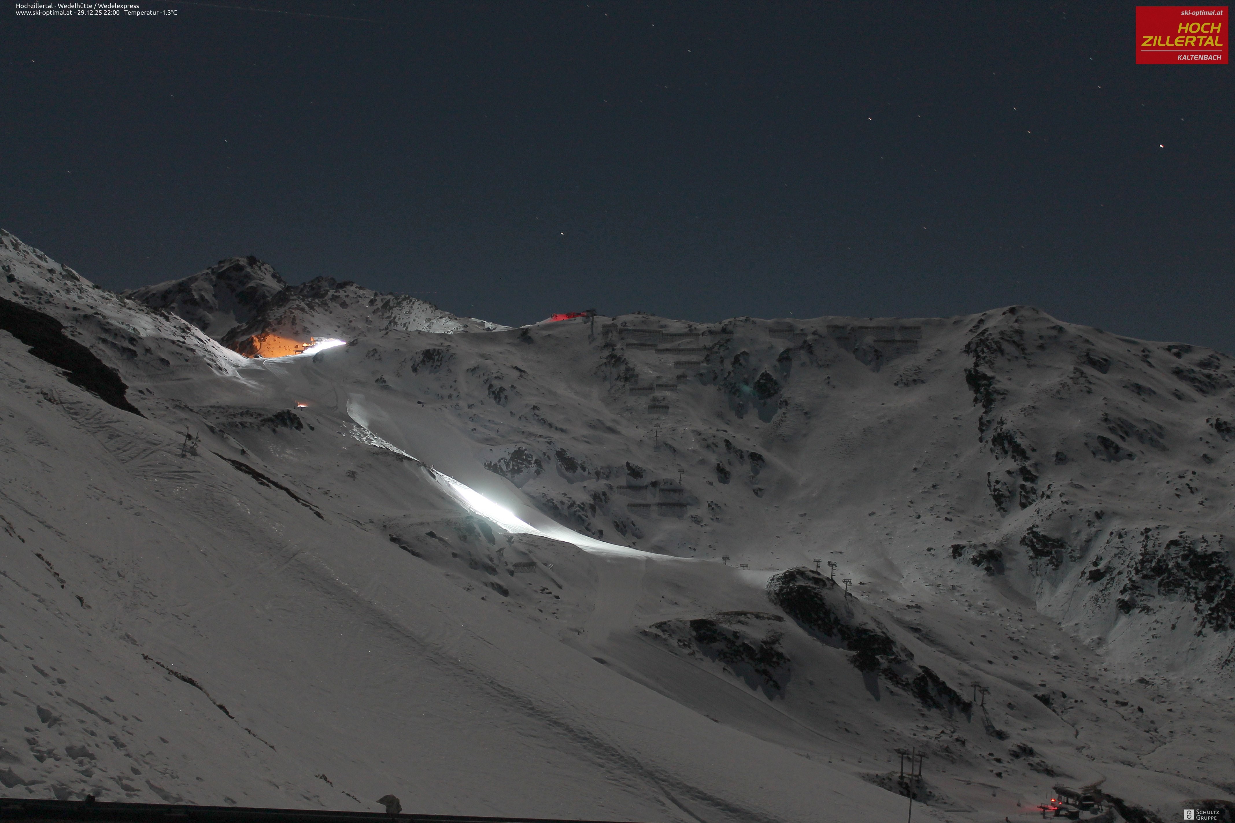 Archiv Foto Webcam Hochzillertal: Blick zur Wedelhütte