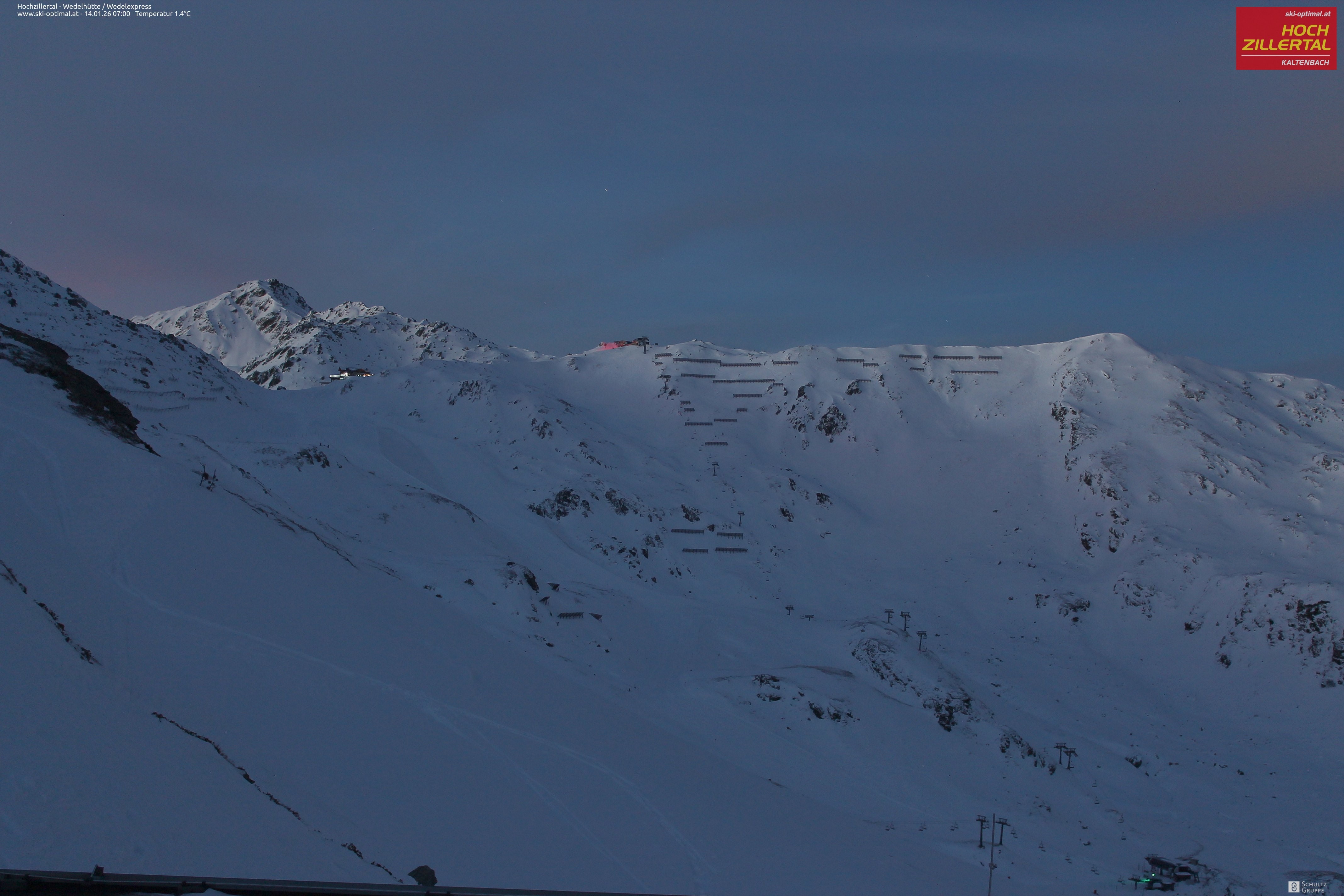 Archiv Foto Webcam Hochzillertal: Blick zur Wedelhütte
