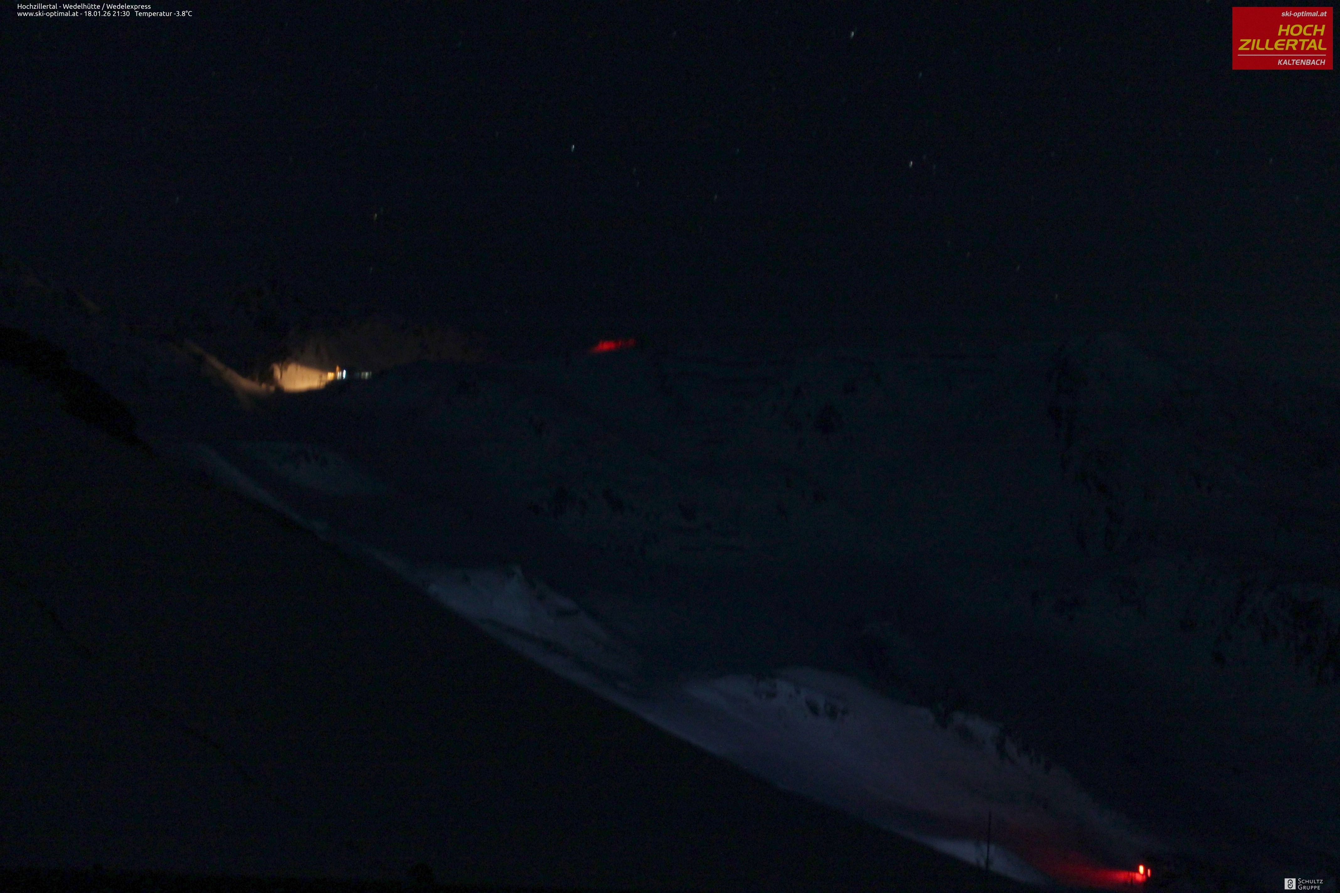 Archiv Foto Webcam Hochzillertal: Blick zur Wedelhütte