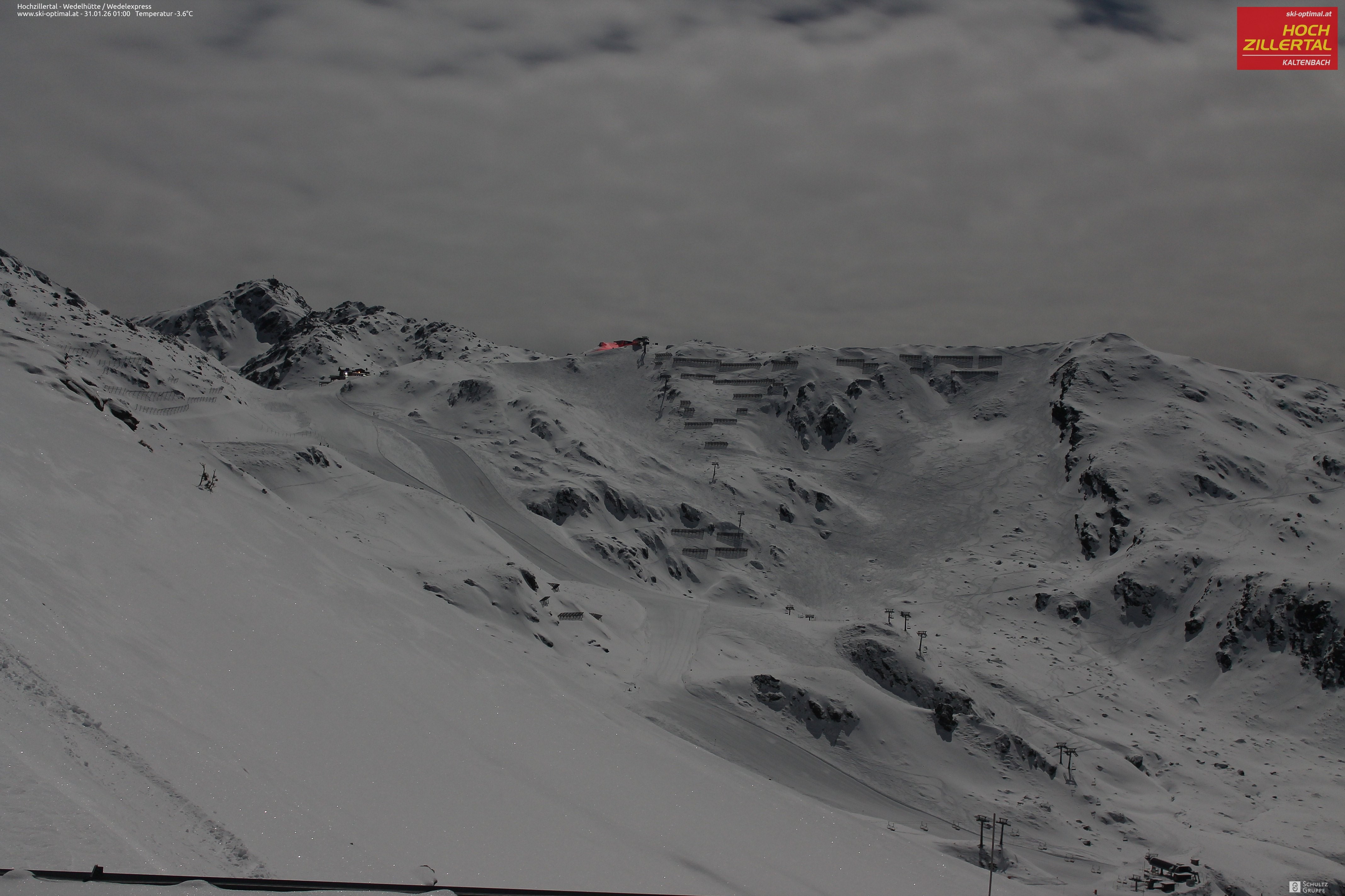Archiv Foto Webcam Hochzillertal: Blick zur Wedelhütte