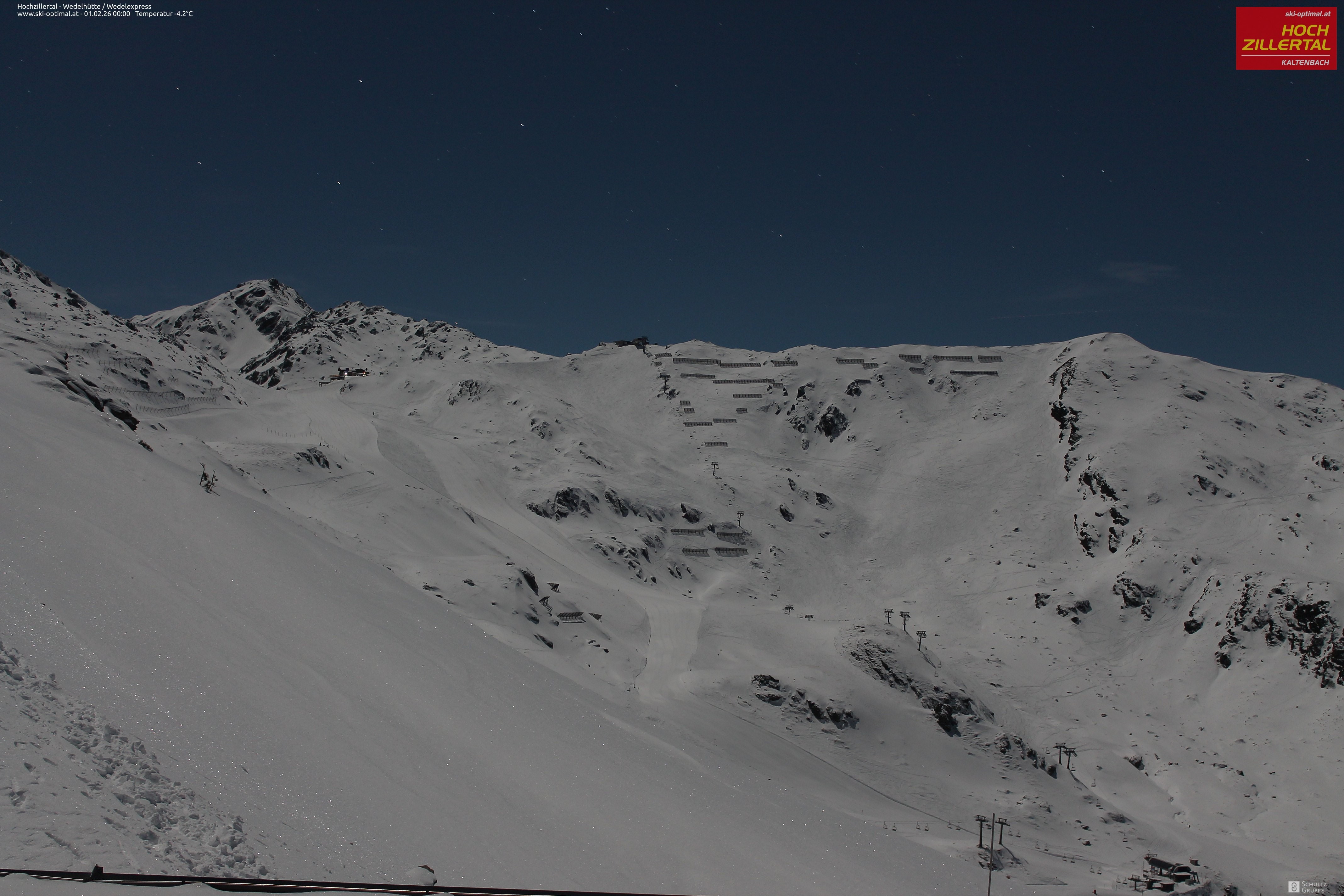 Archiv Foto Webcam Hochzillertal: Blick zur Wedelhütte
