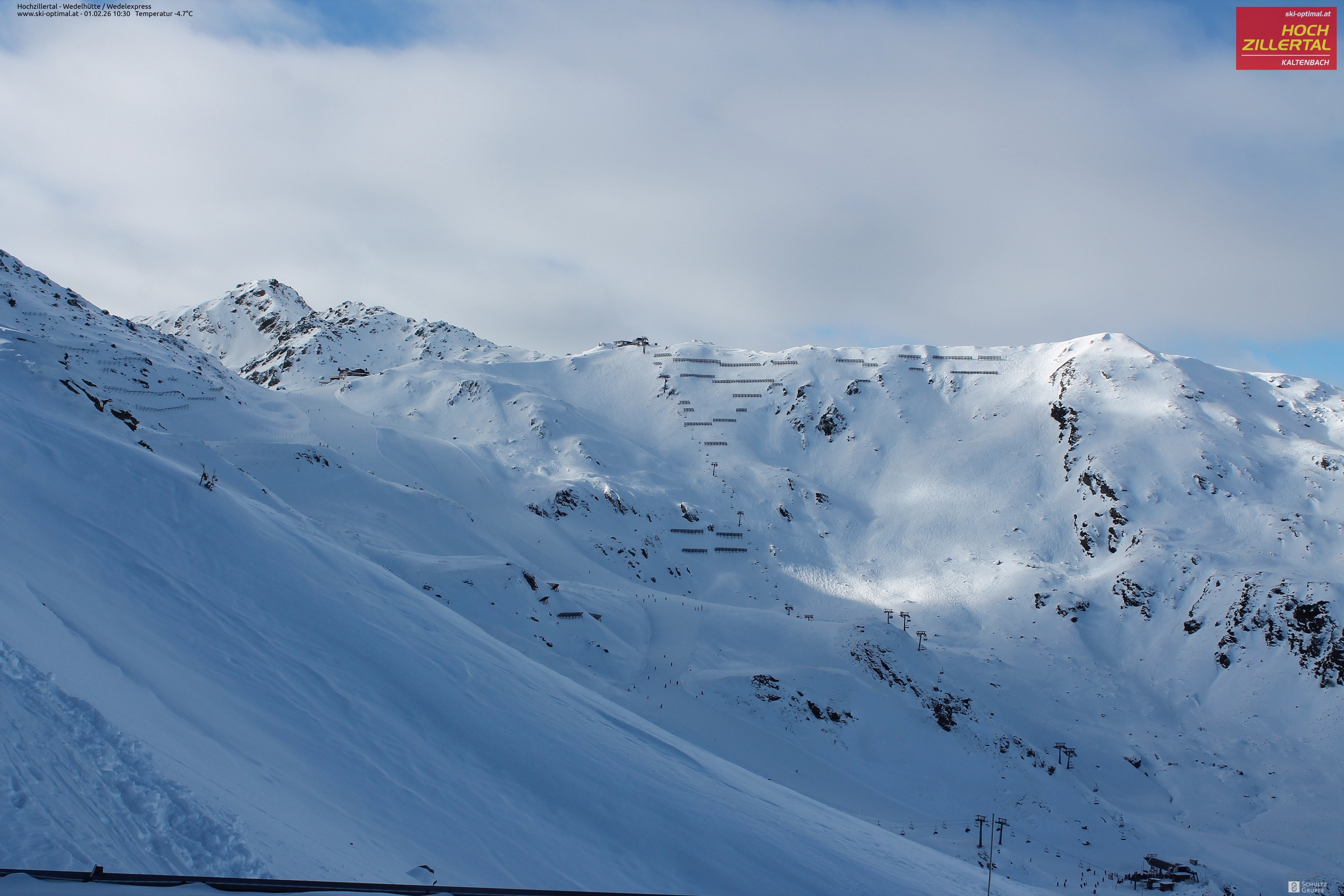 Archiv Foto Webcam Hochzillertal: Blick zur Wedelhütte
