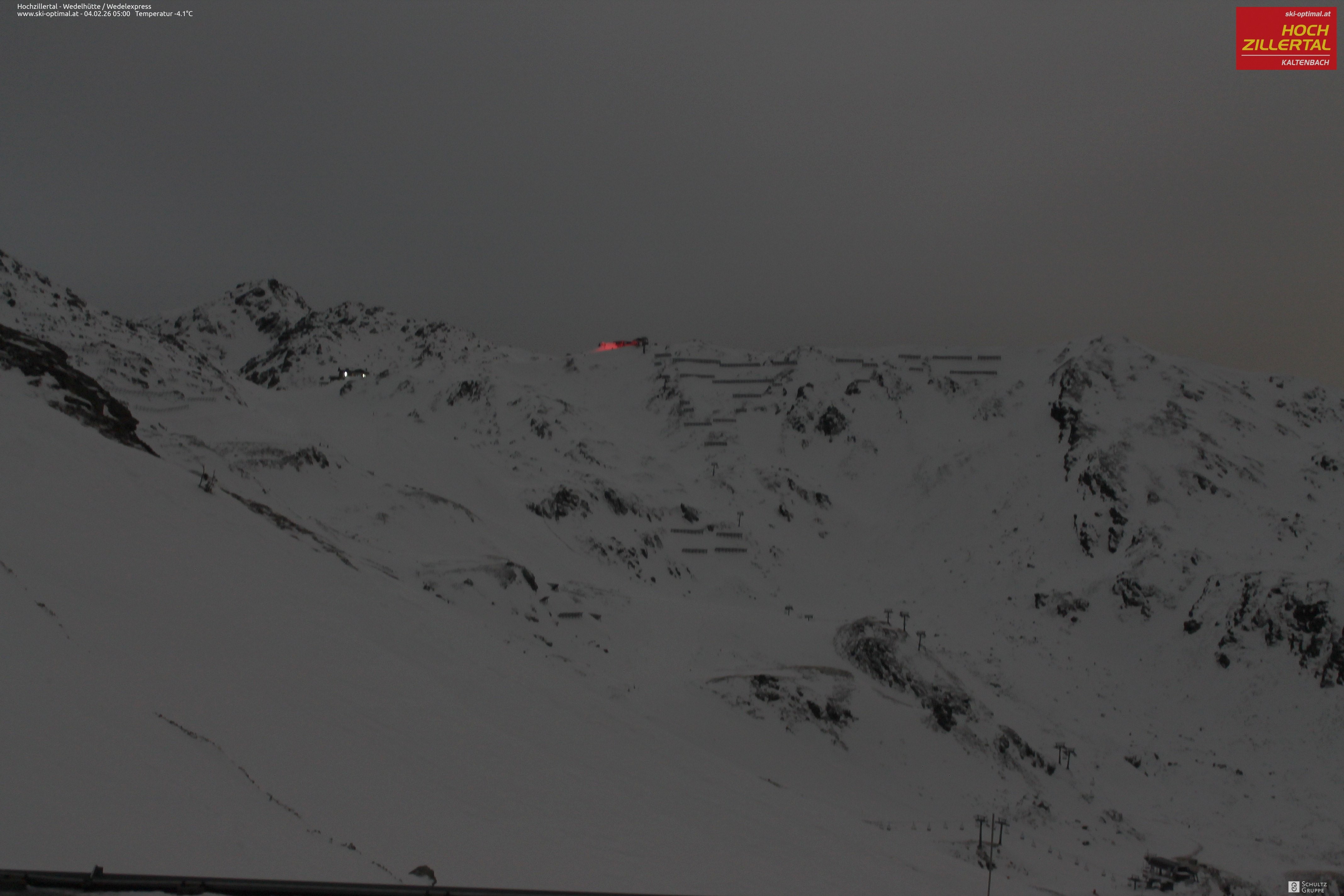 Archiv Foto Webcam Hochzillertal: Blick zur Wedelhütte