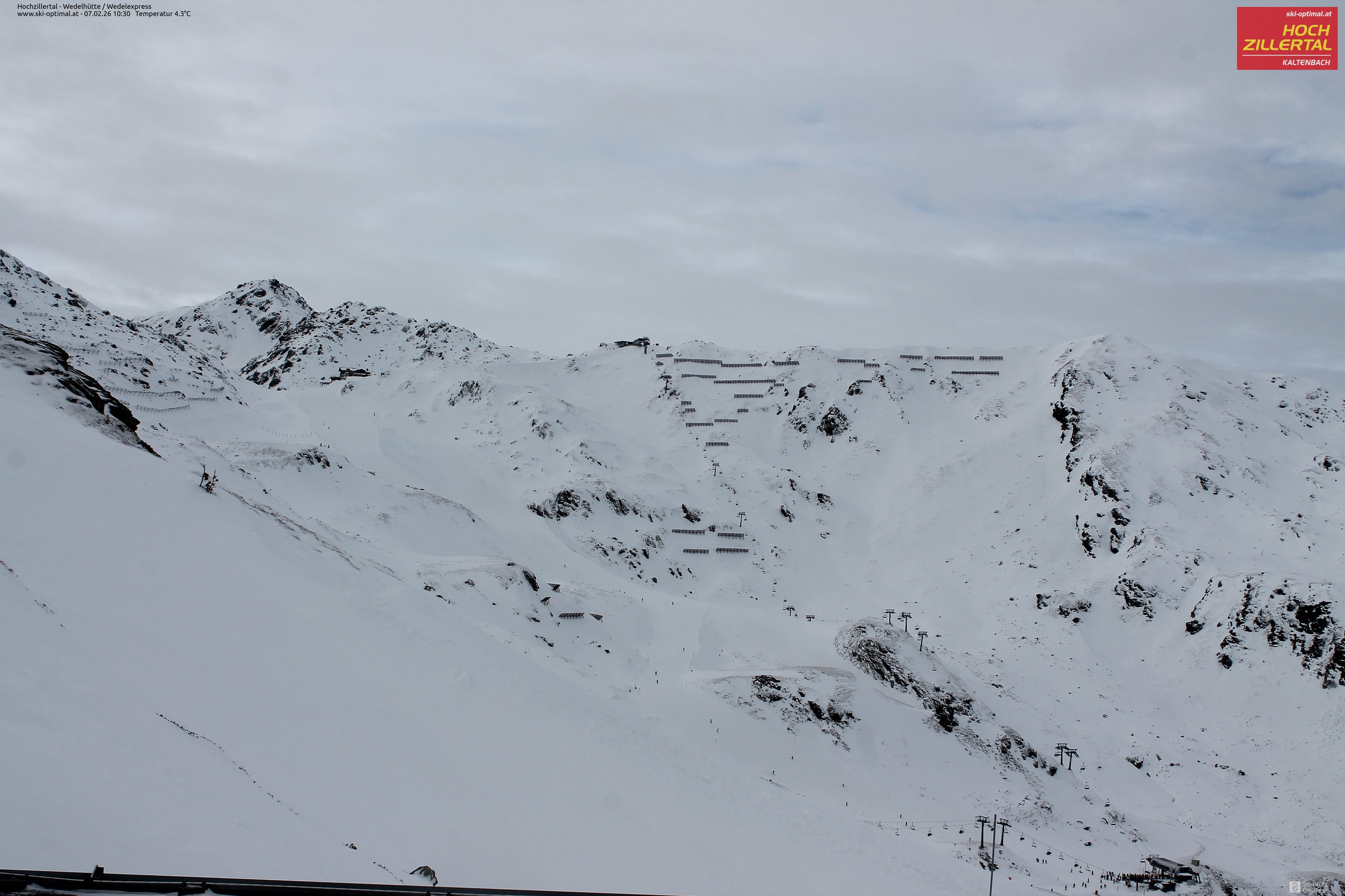 Archiv Foto Webcam Hochzillertal: Blick zur Wedelhütte