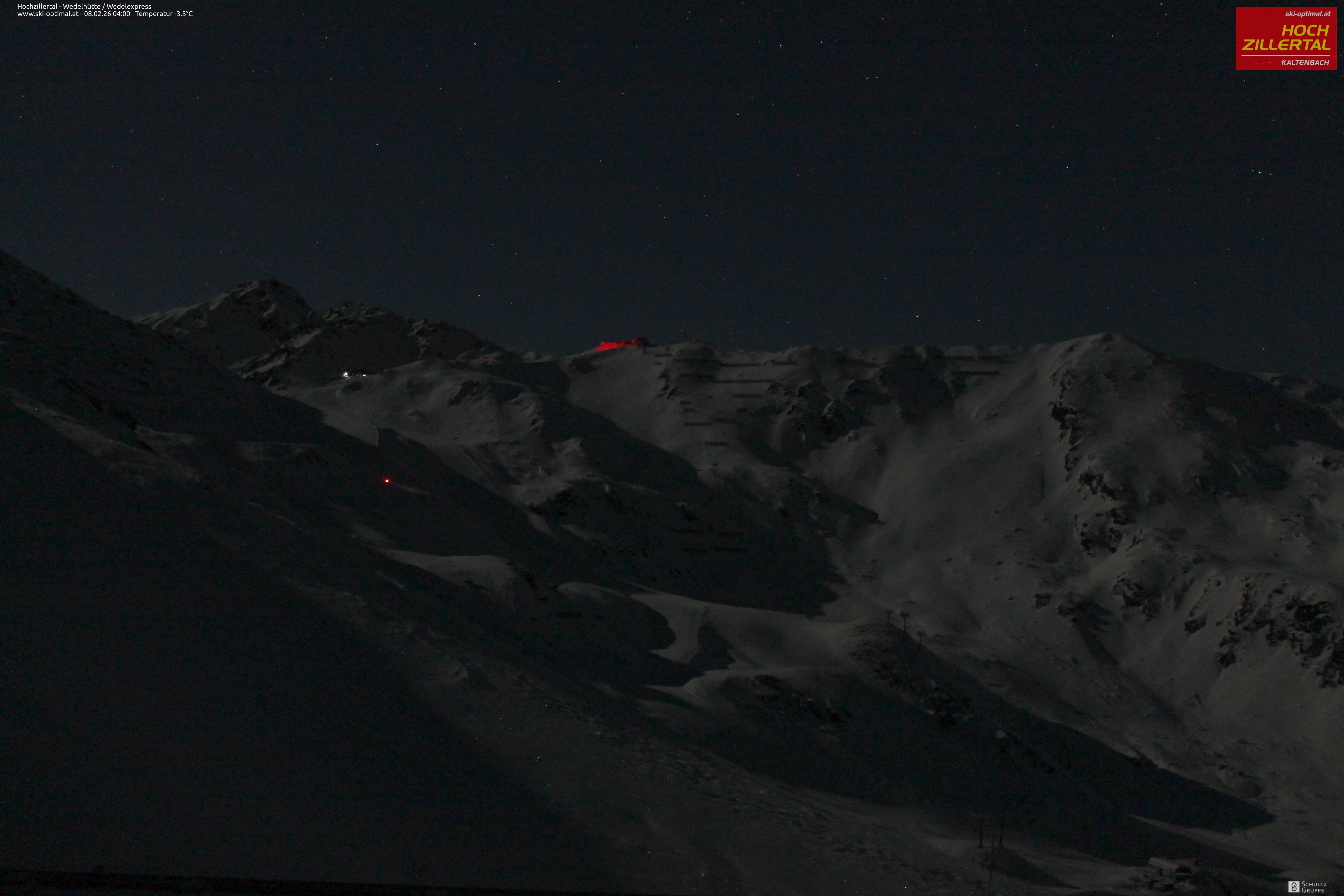 Archiv Foto Webcam Hochzillertal: Blick zur Wedelhütte