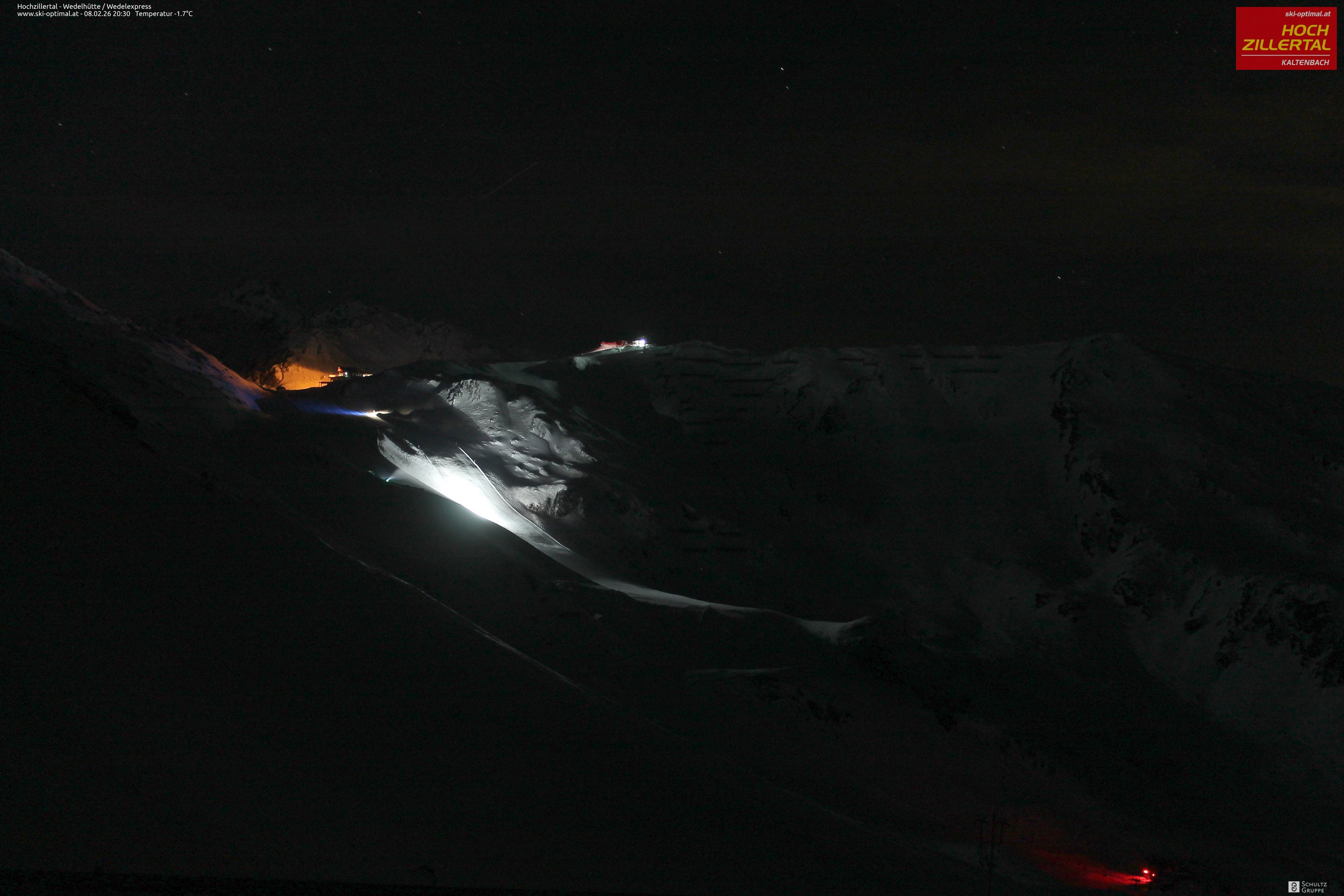 Archiv Foto Webcam Hochzillertal: Blick zur Wedelhütte