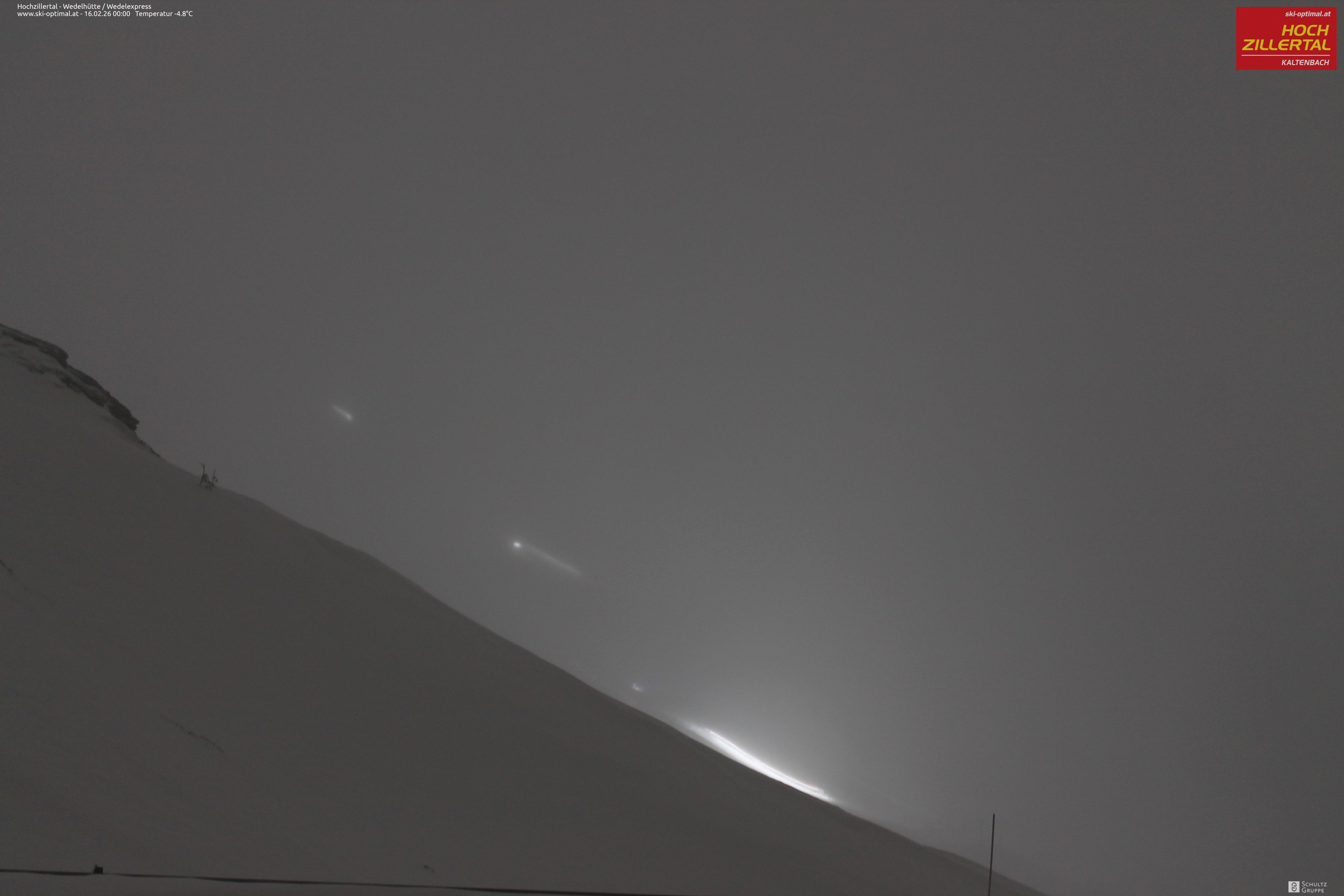 Archiv Foto Webcam Hochzillertal: Blick zur Wedelhütte