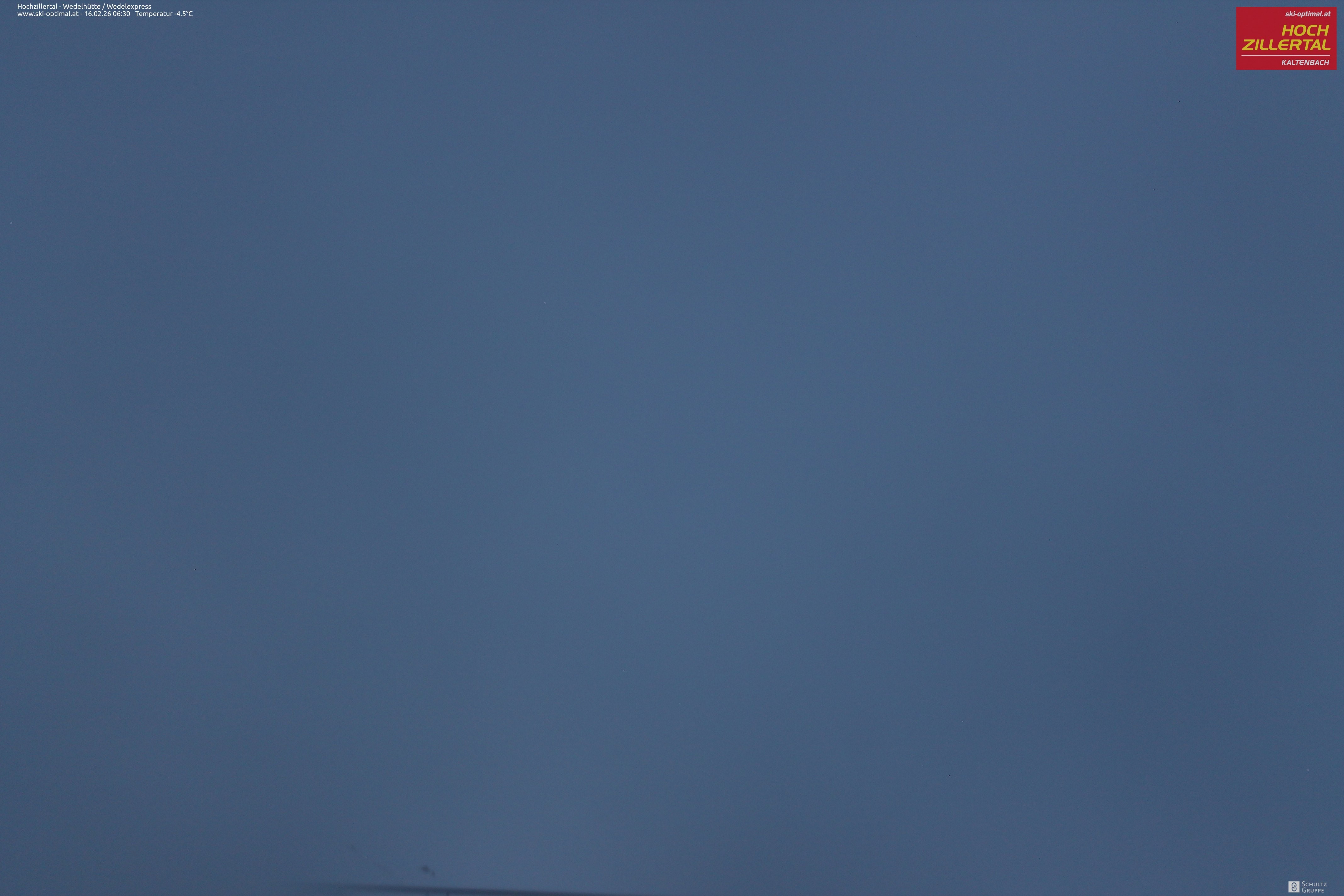 Archiv Foto Webcam Hochzillertal: Blick zur Wedelhütte