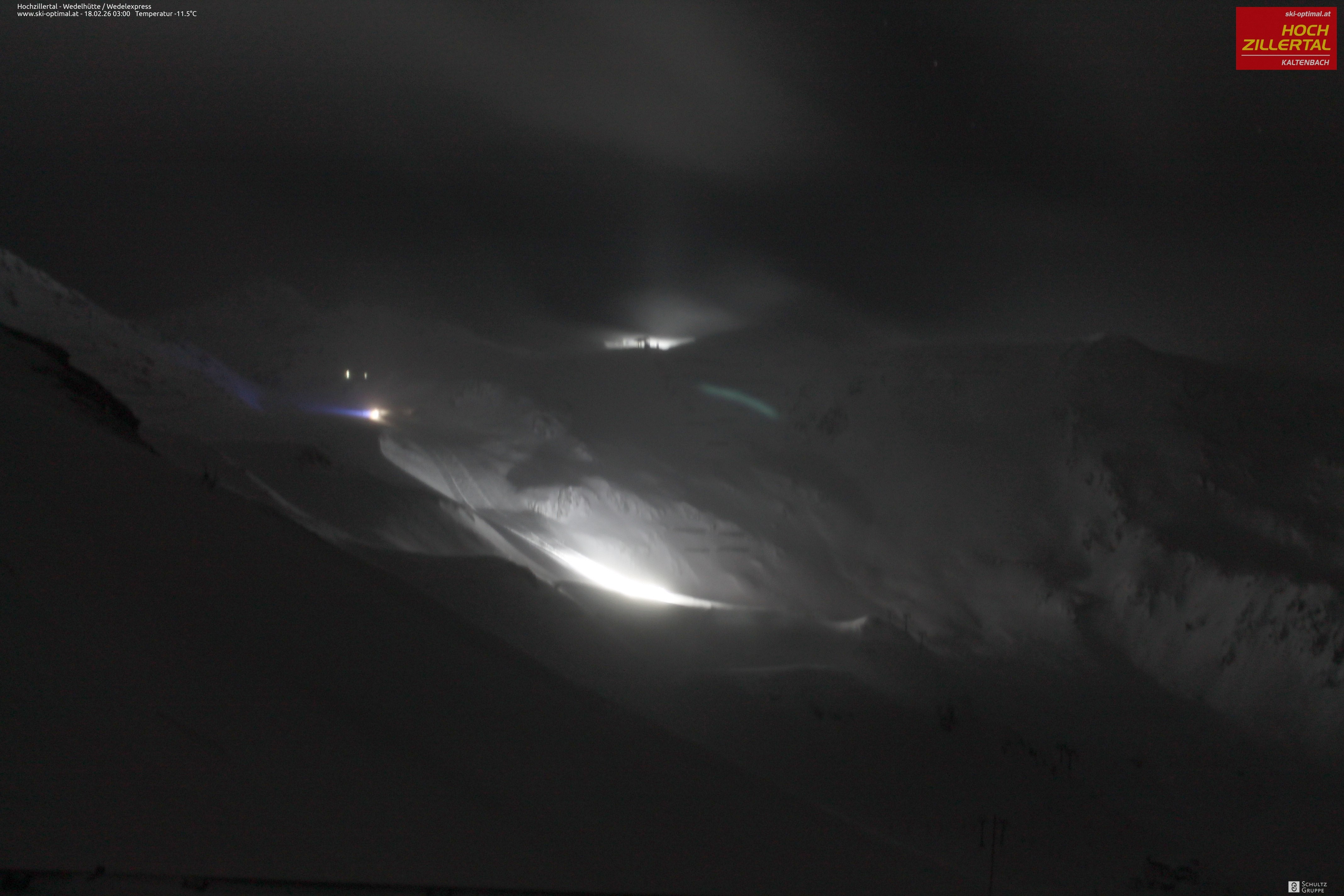 Archiv Foto Webcam Hochzillertal: Blick zur Wedelhütte