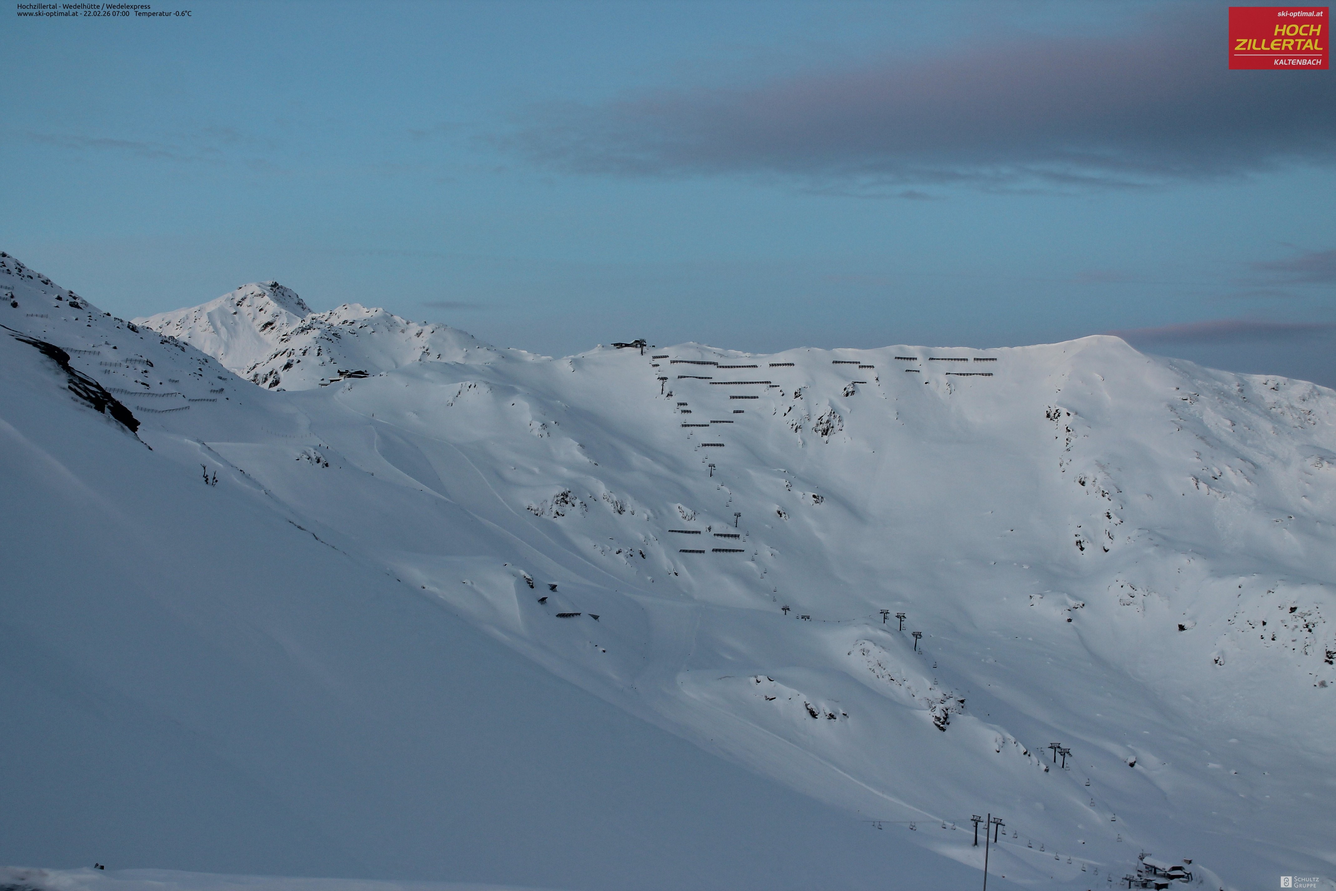 Archiv Foto Webcam Hochzillertal: Blick zur Wedelhütte
