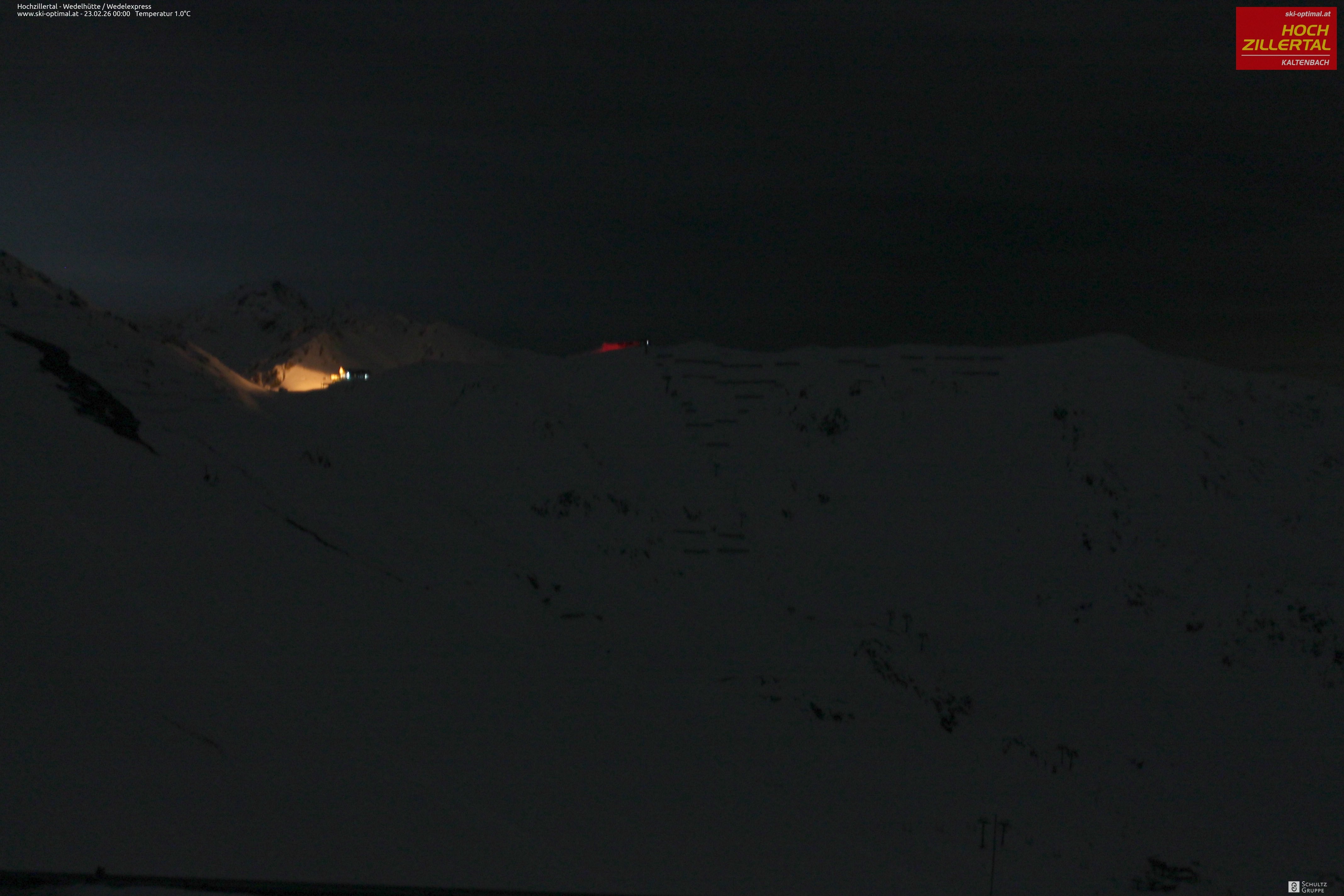 Archiv Foto Webcam Hochzillertal: Blick zur Wedelhütte