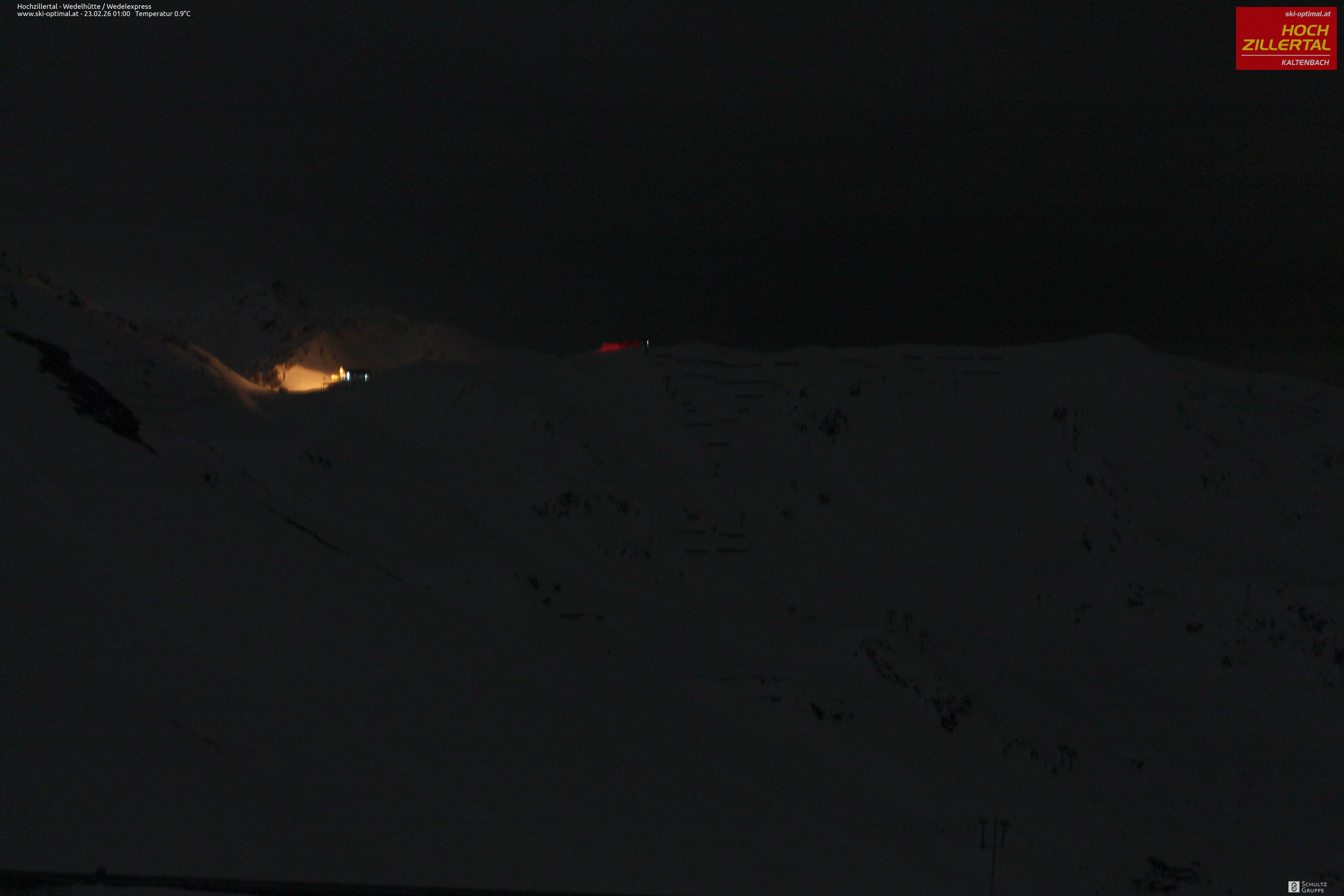 Archiv Foto Webcam Hochzillertal: Blick zur Wedelhütte