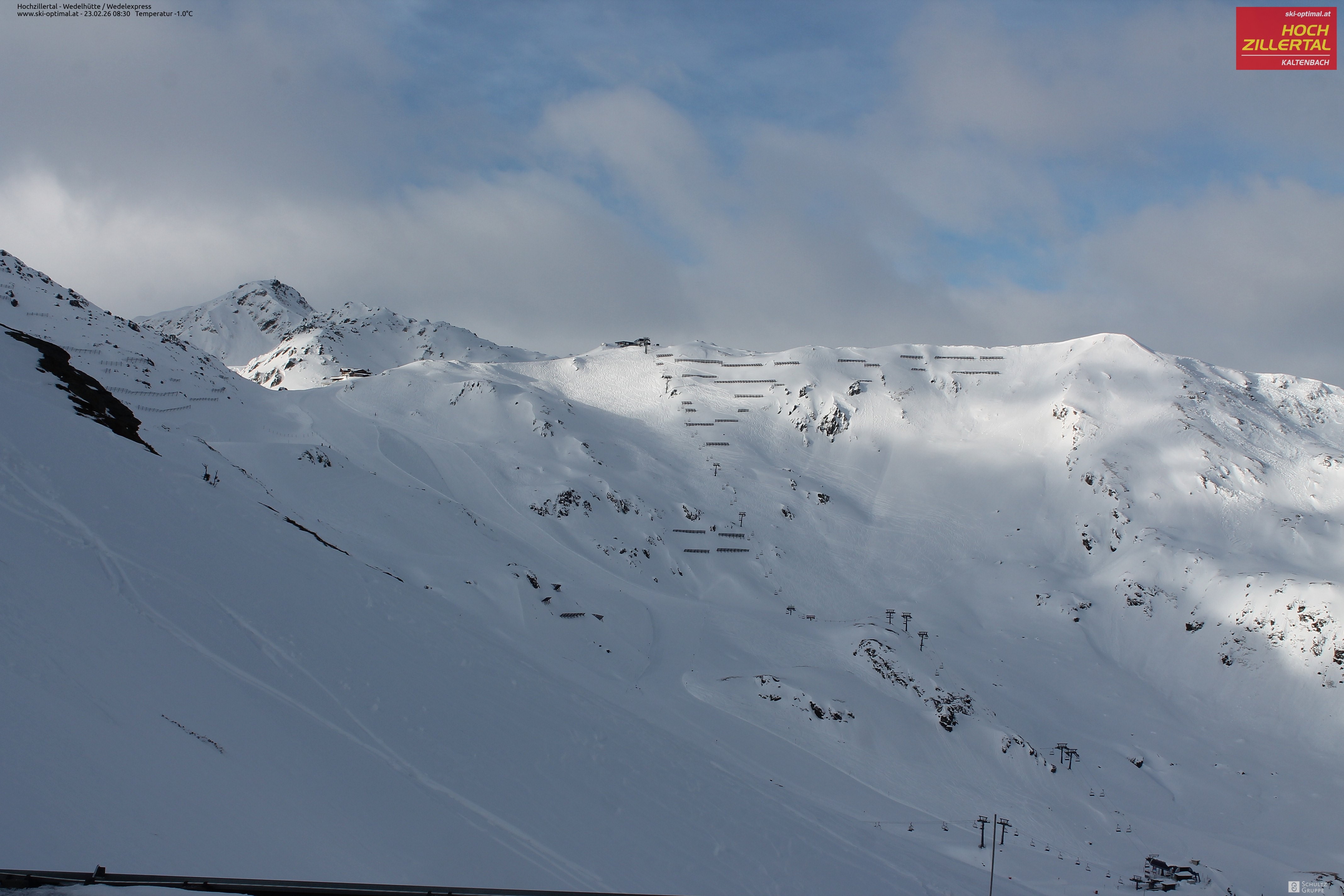 Archiv Foto Webcam Hochzillertal: Blick zur Wedelhütte