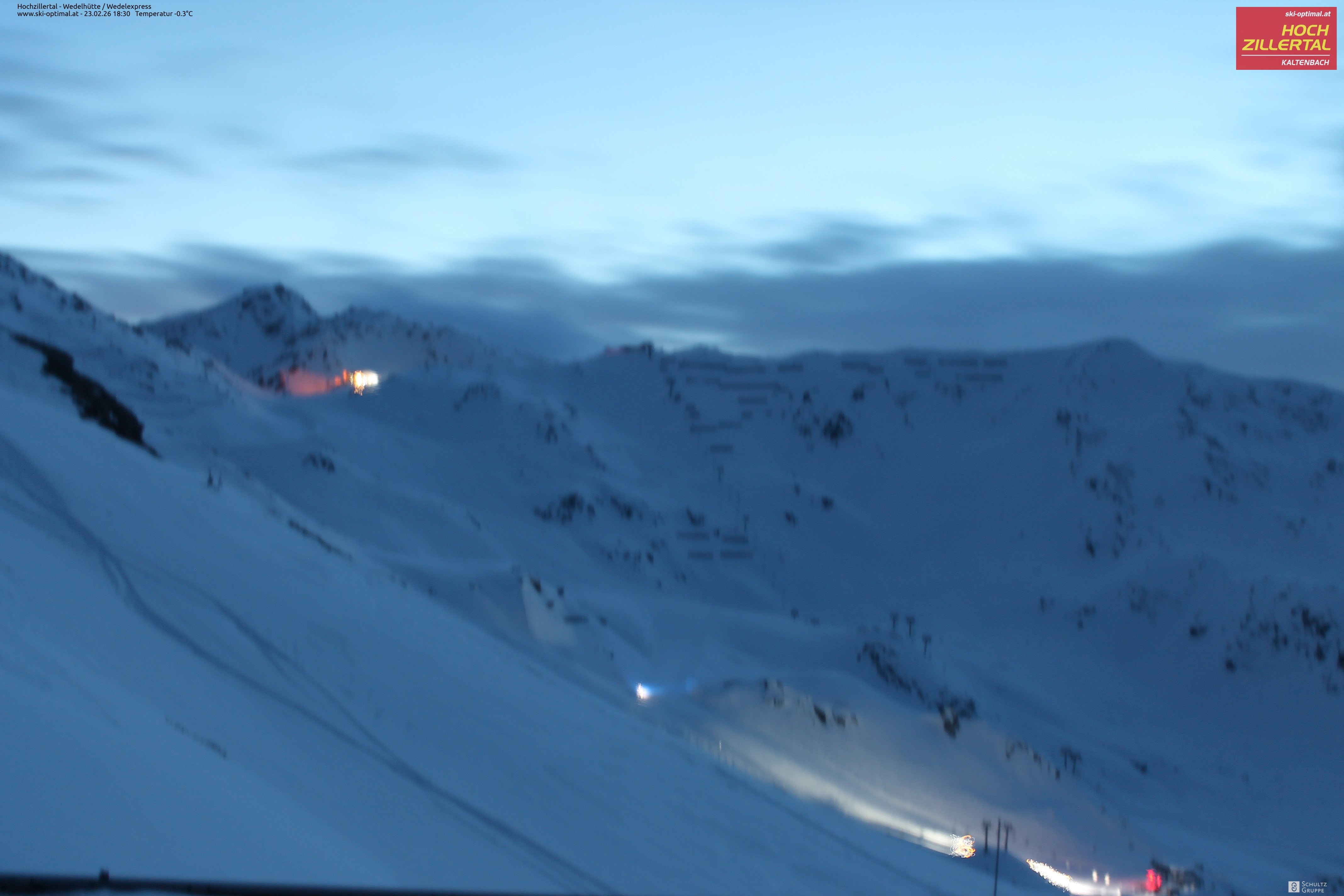 Archiv Foto Webcam Hochzillertal: Blick zur Wedelhütte