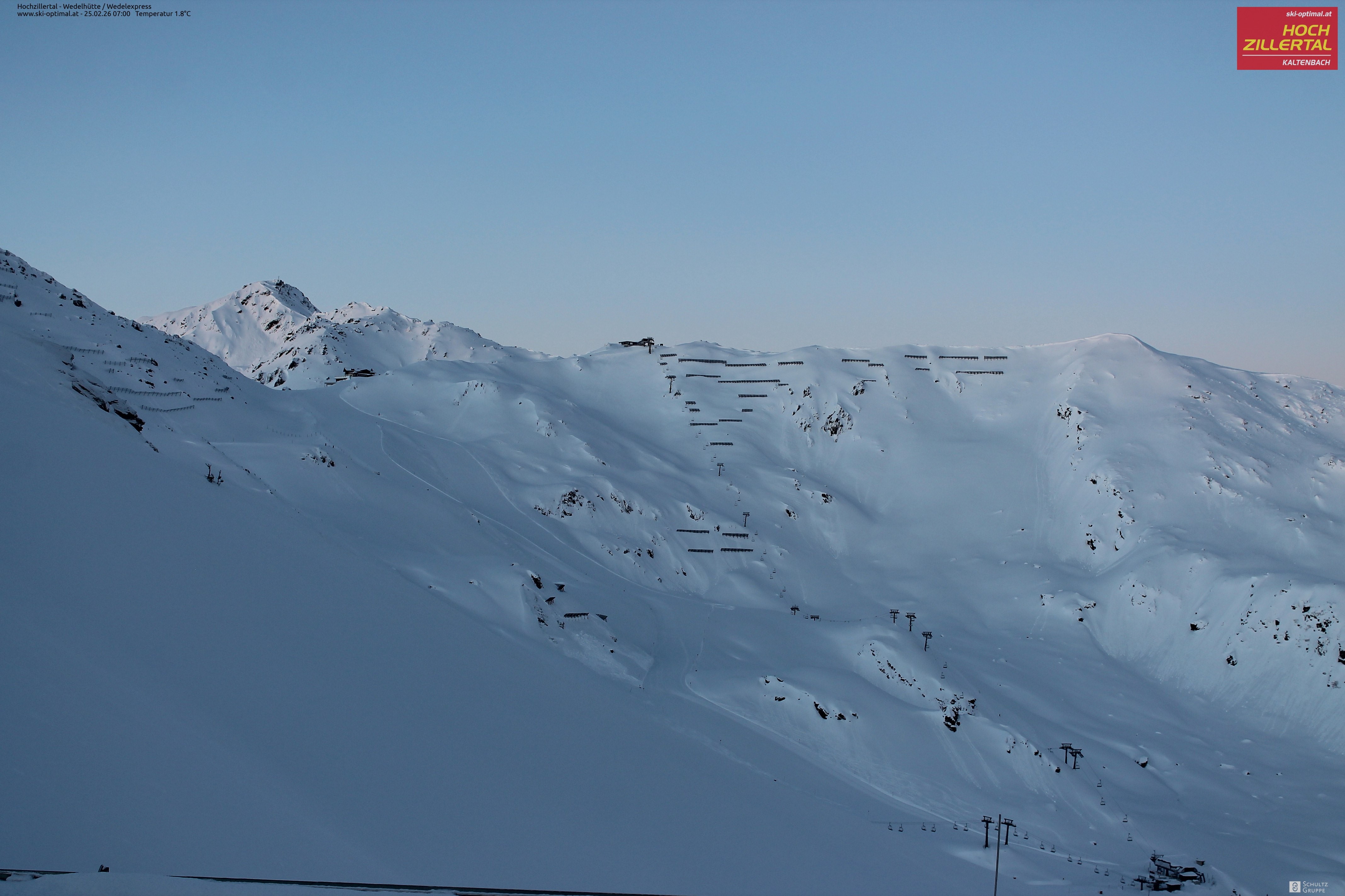 Archiv Foto Webcam Hochzillertal: Blick zur Wedelhütte