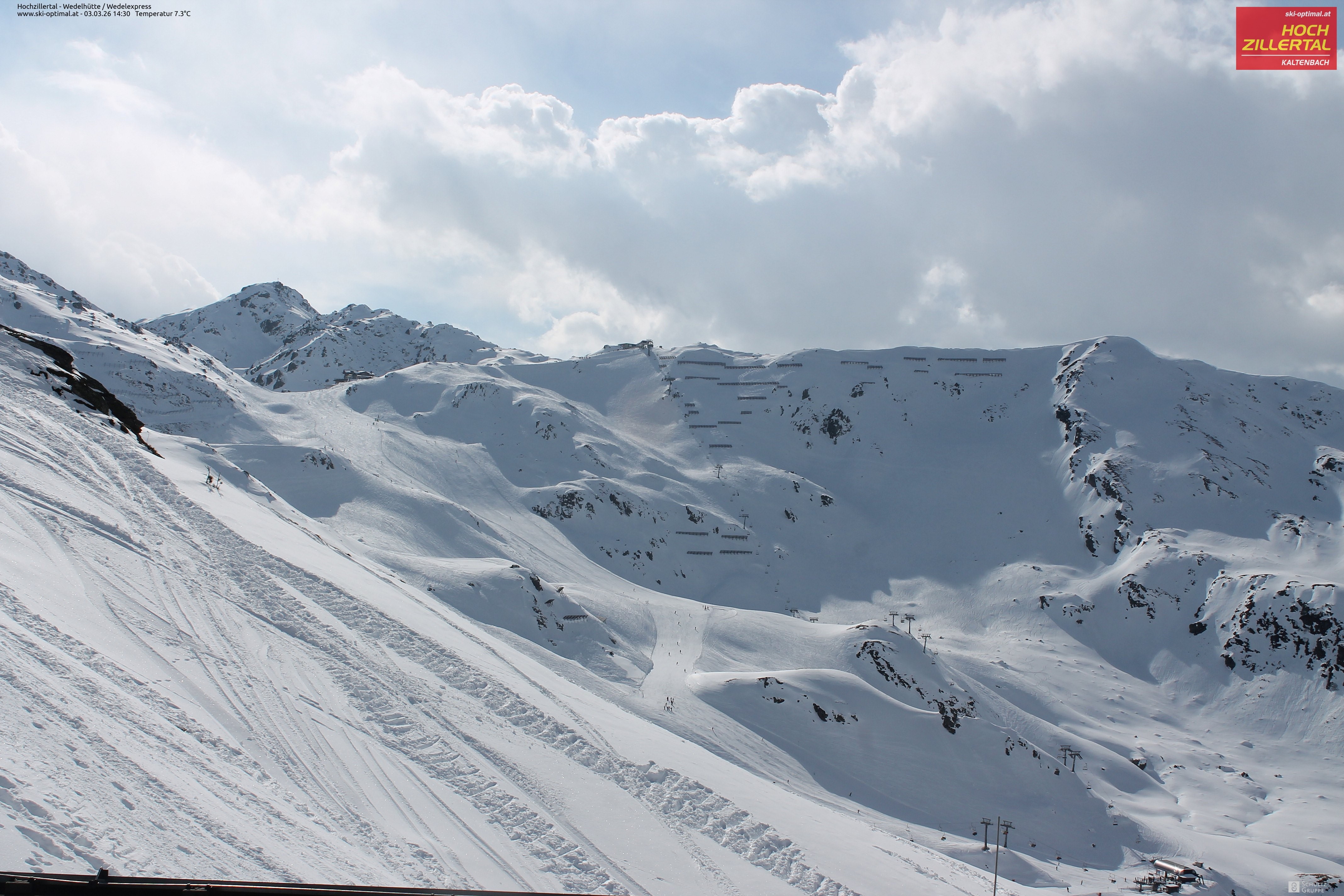 Archiv Foto Webcam Hochzillertal: Blick zur Wedelhütte