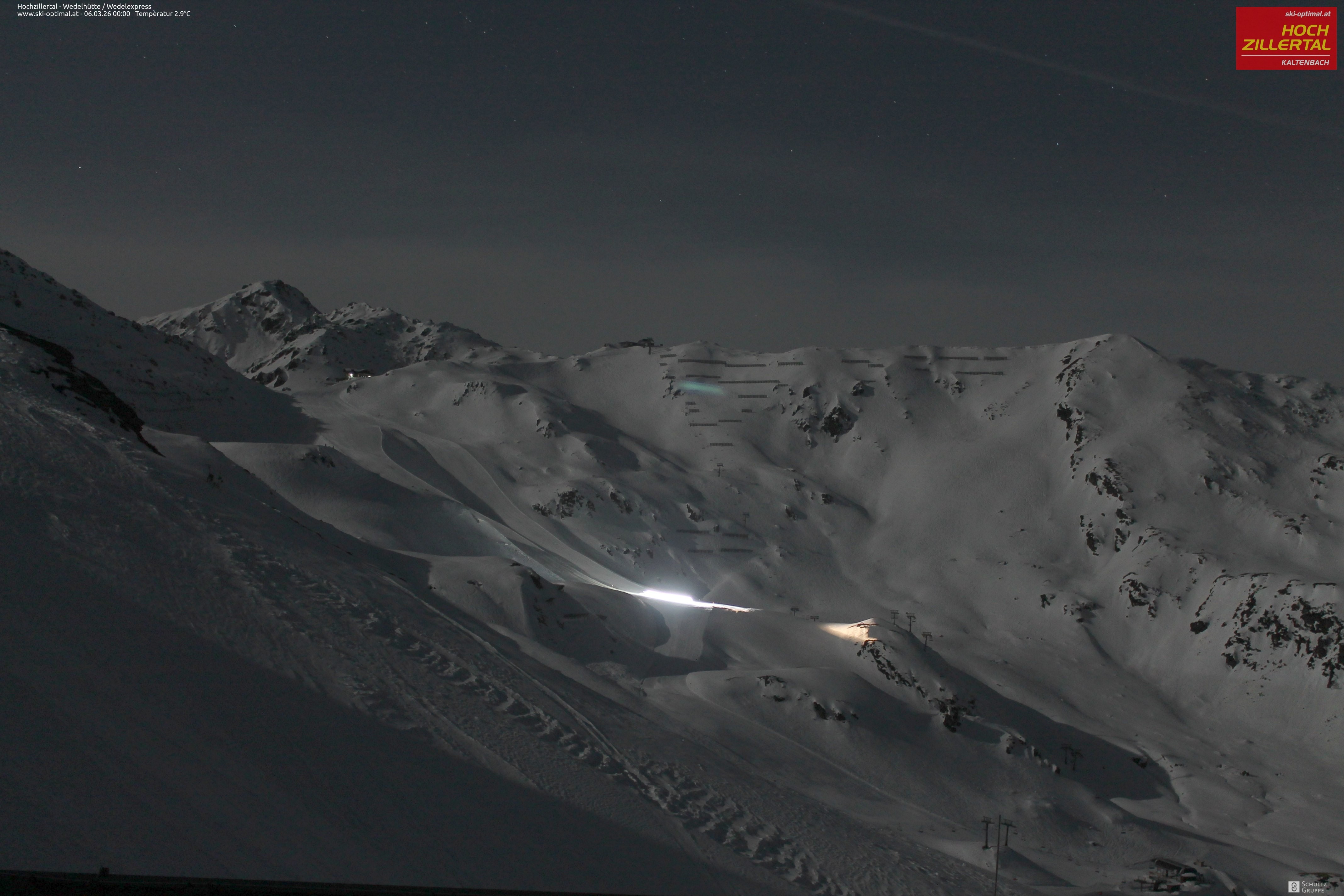 Archiv Foto Webcam Hochzillertal: Blick zur Wedelhütte