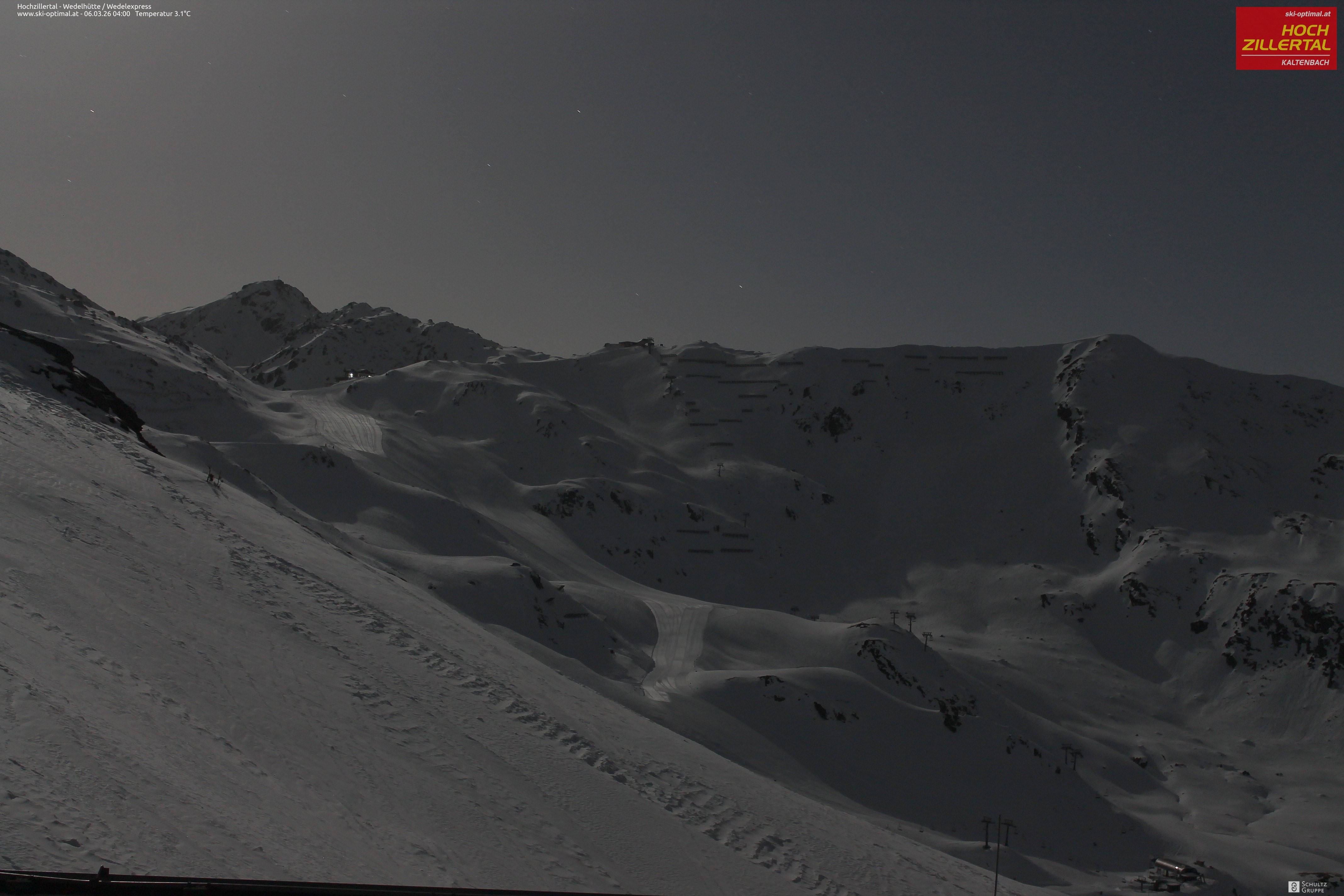Archiv Foto Webcam Hochzillertal: Blick zur Wedelhütte