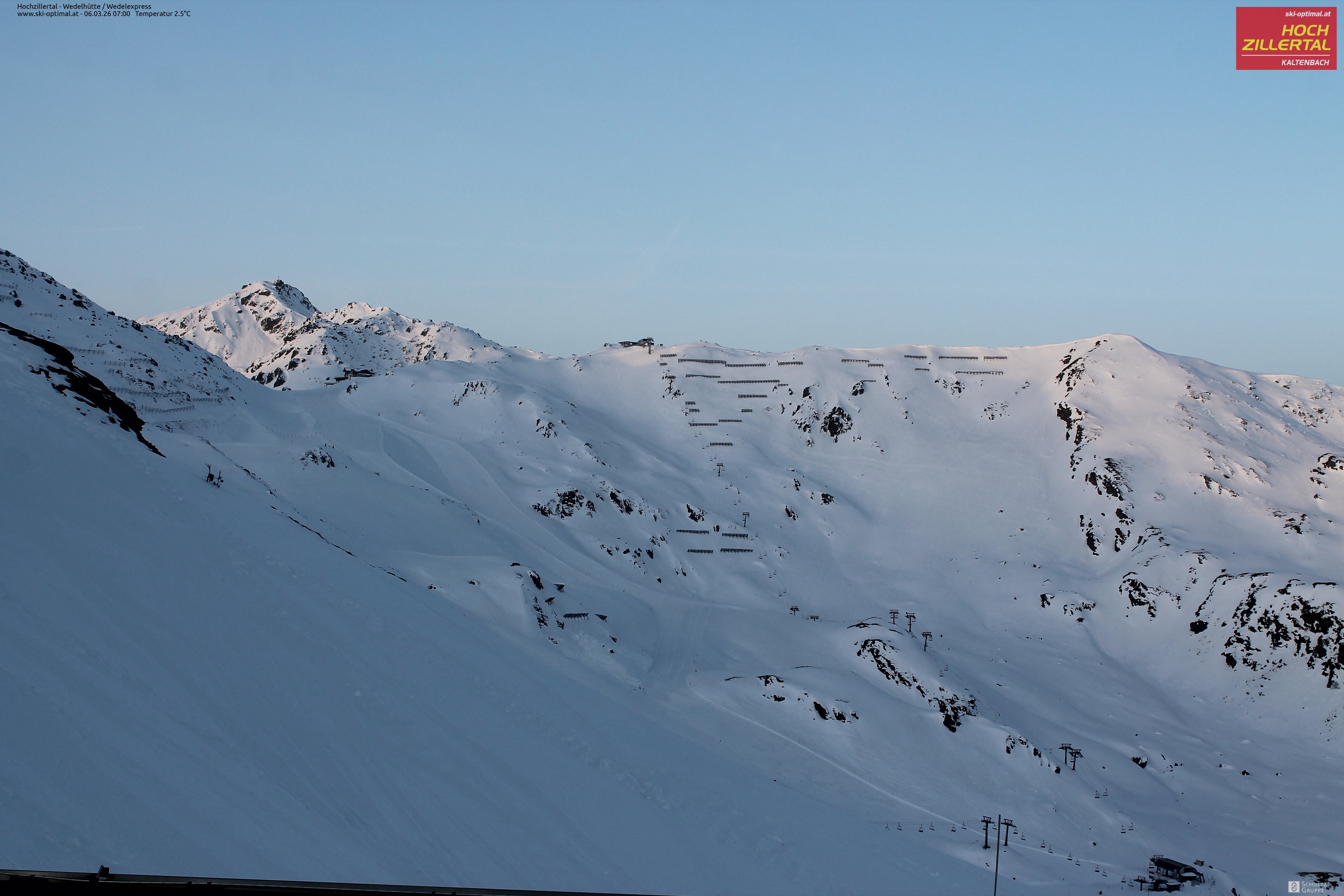 Archiv Foto Webcam Hochzillertal: Blick zur Wedelhütte