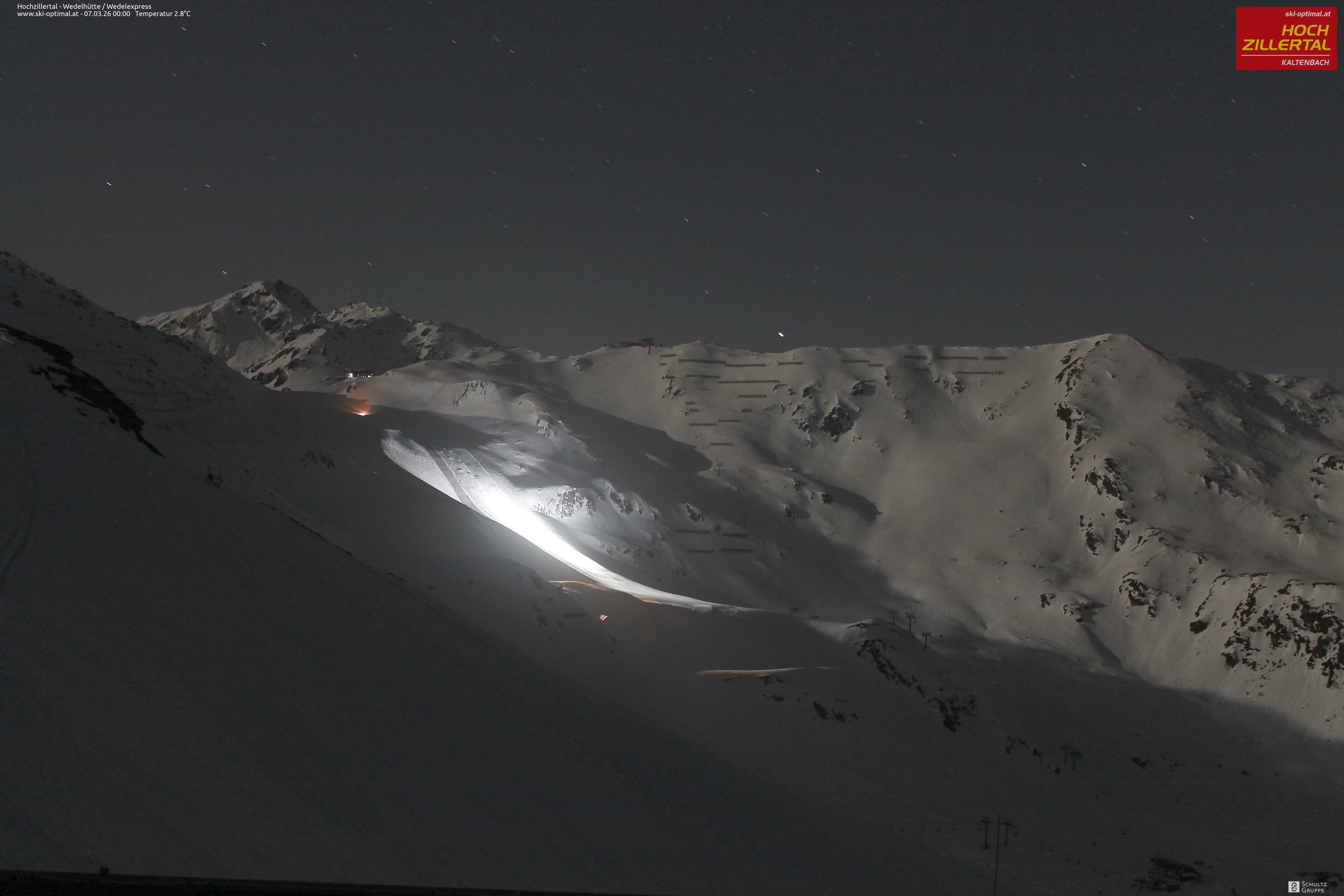 Archiv Foto Webcam Hochzillertal: Blick zur Wedelhütte