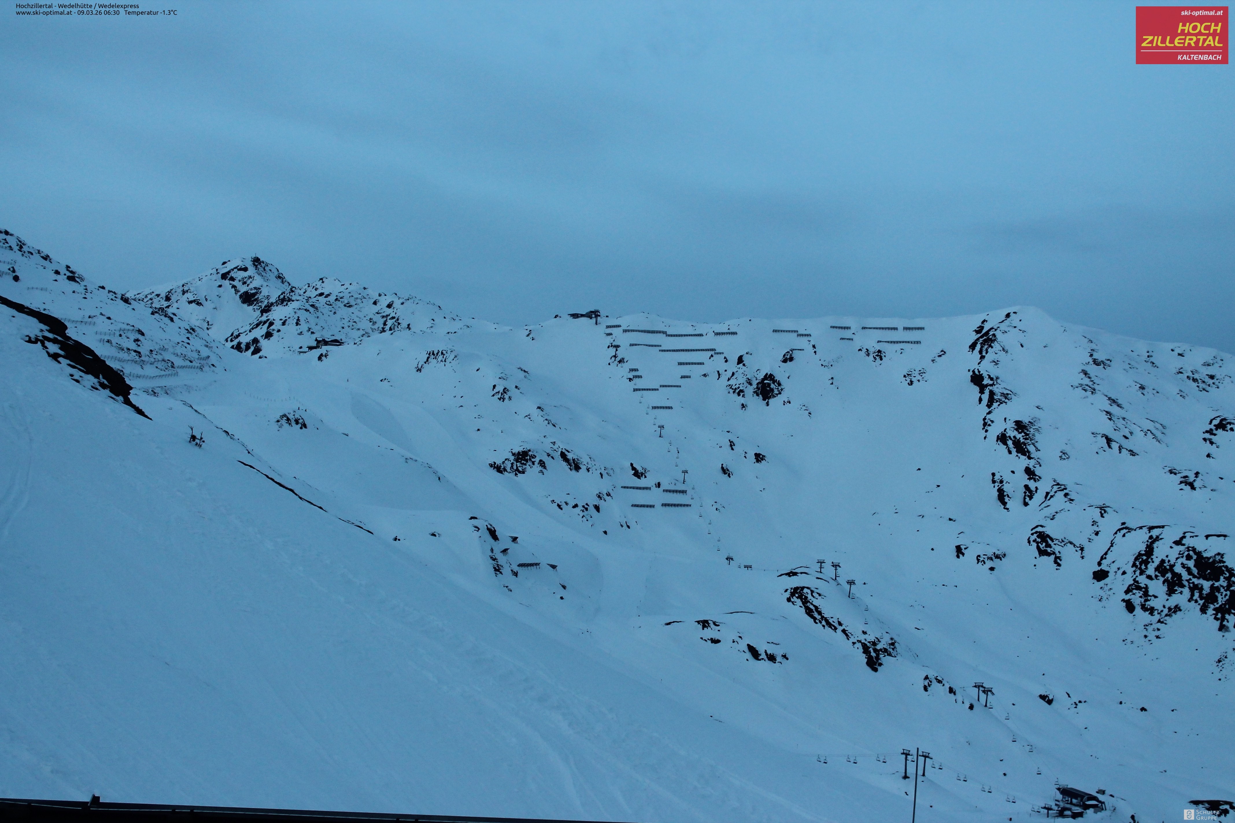 Archiv Foto Webcam Hochzillertal: Blick zur Wedelhütte