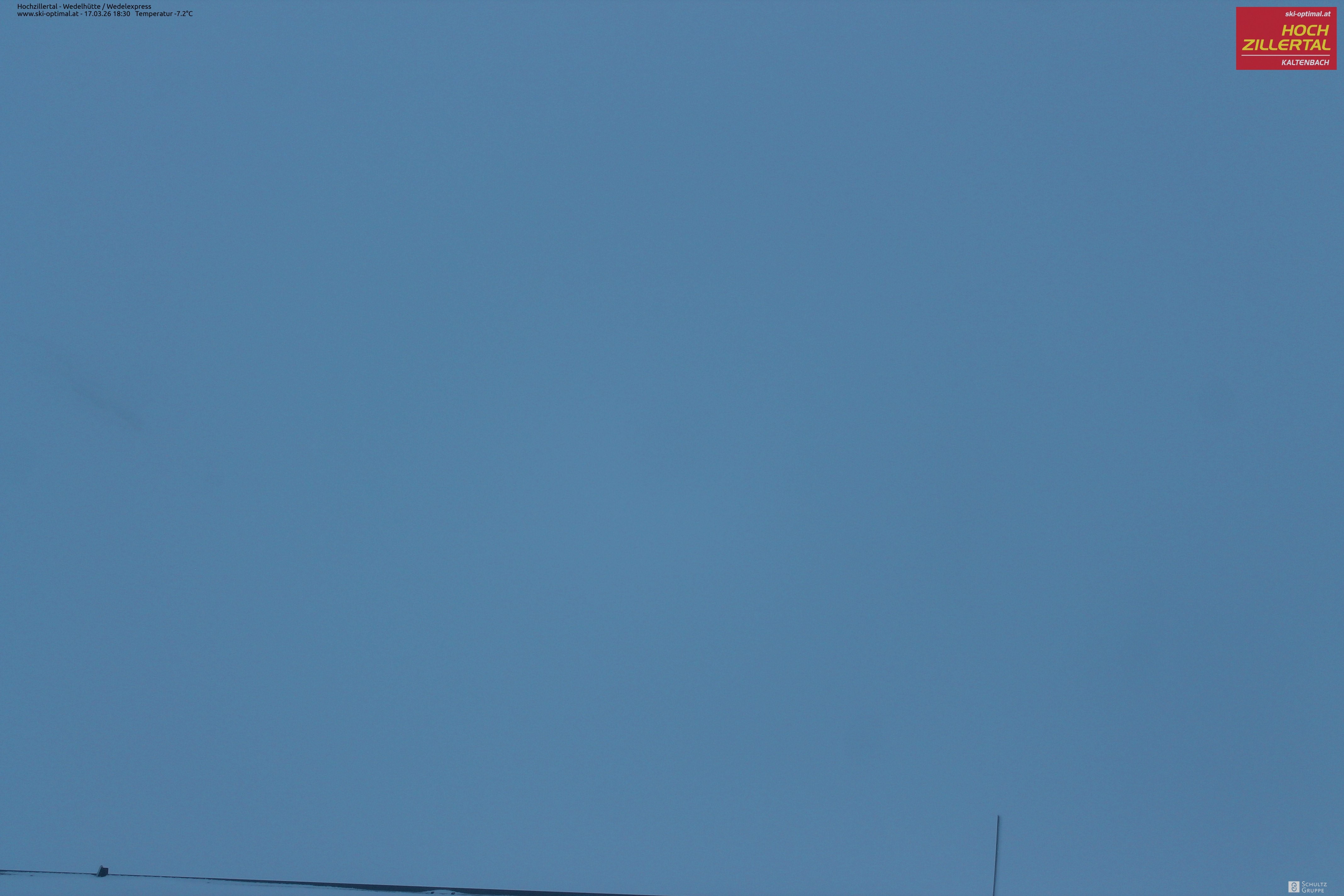 Archiv Foto Webcam Hochzillertal: Blick zur Wedelhütte