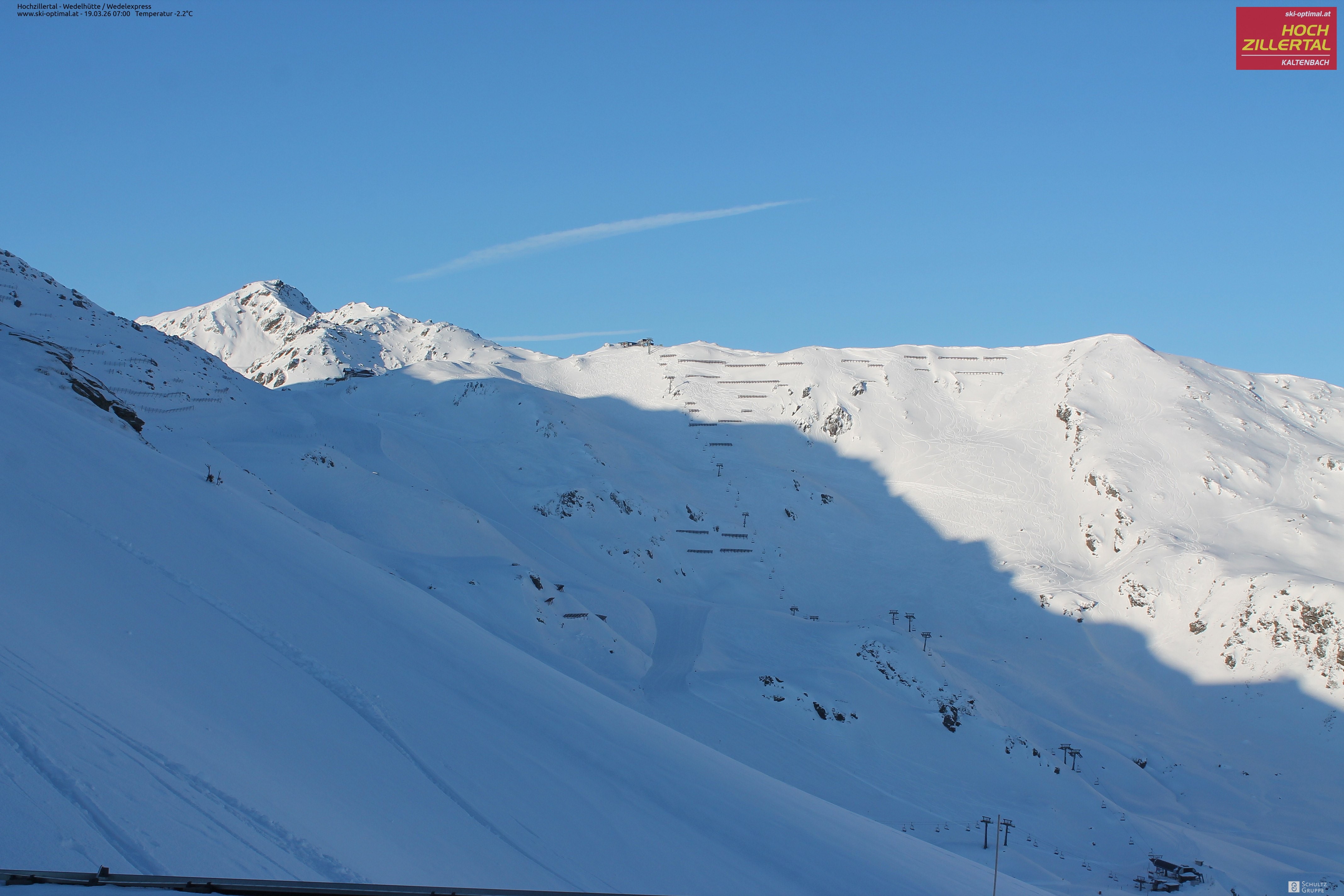 Archiv Foto Webcam Hochzillertal: Blick zur Wedelhütte