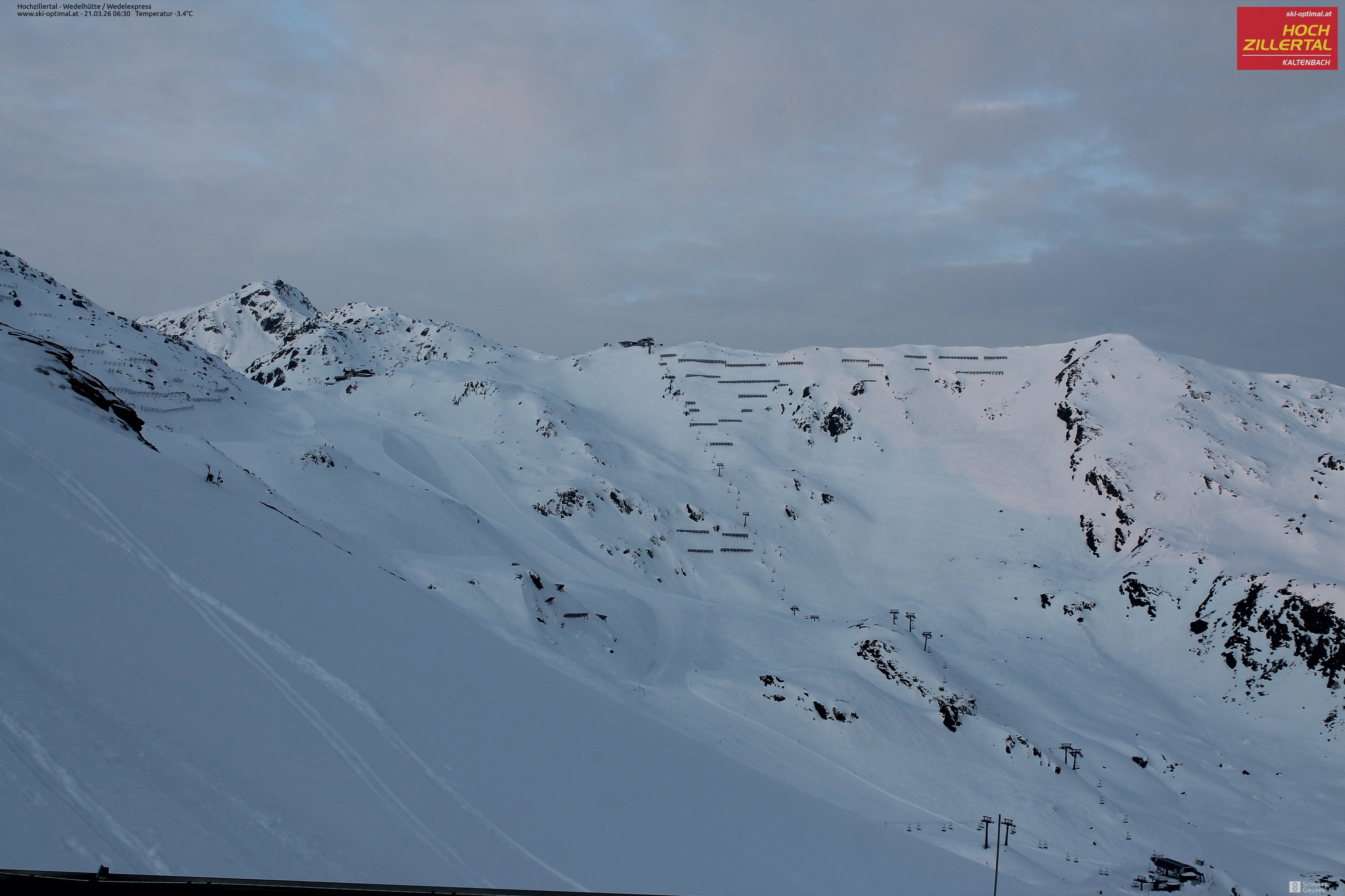 Archiv Foto Webcam Hochzillertal: Blick zur Wedelhütte
