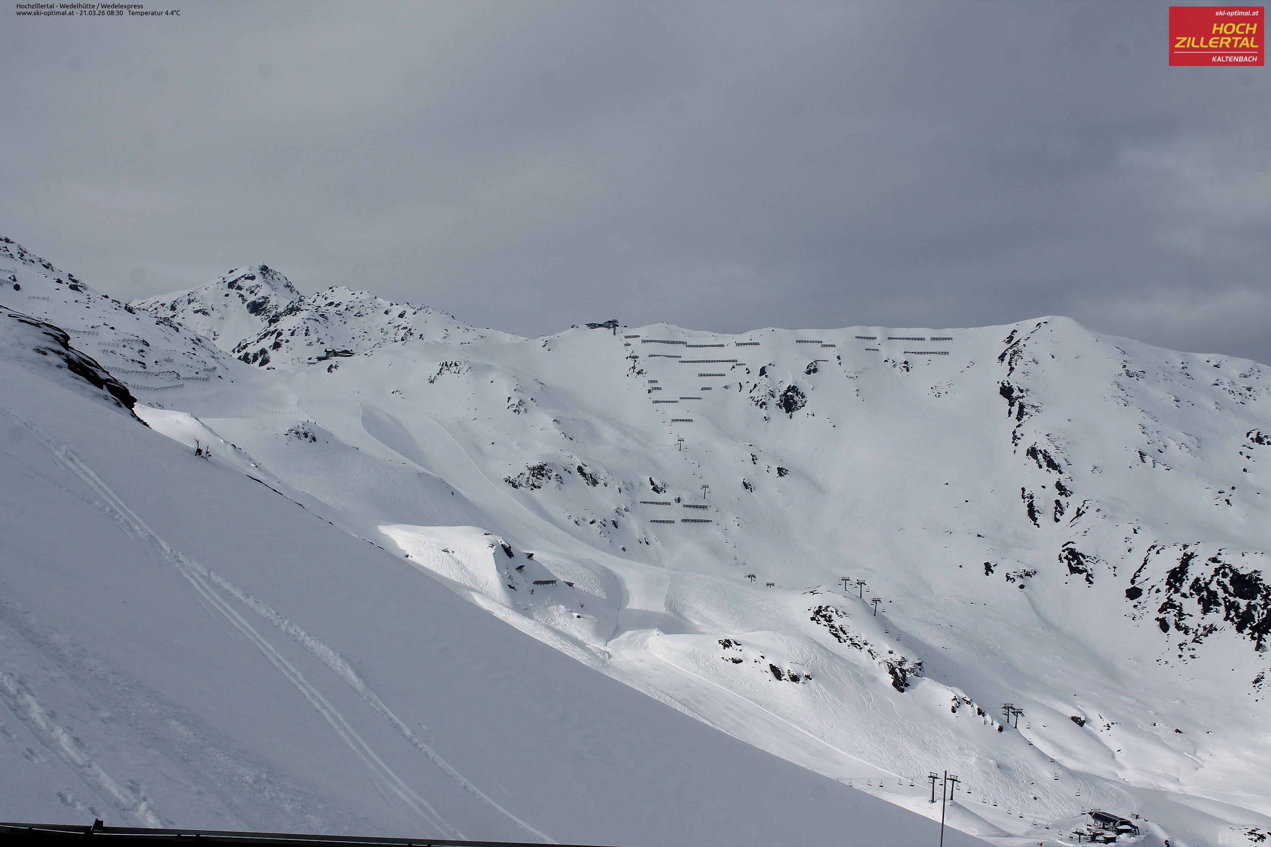 Archiv Foto Webcam Hochzillertal: Blick zur Wedelhütte