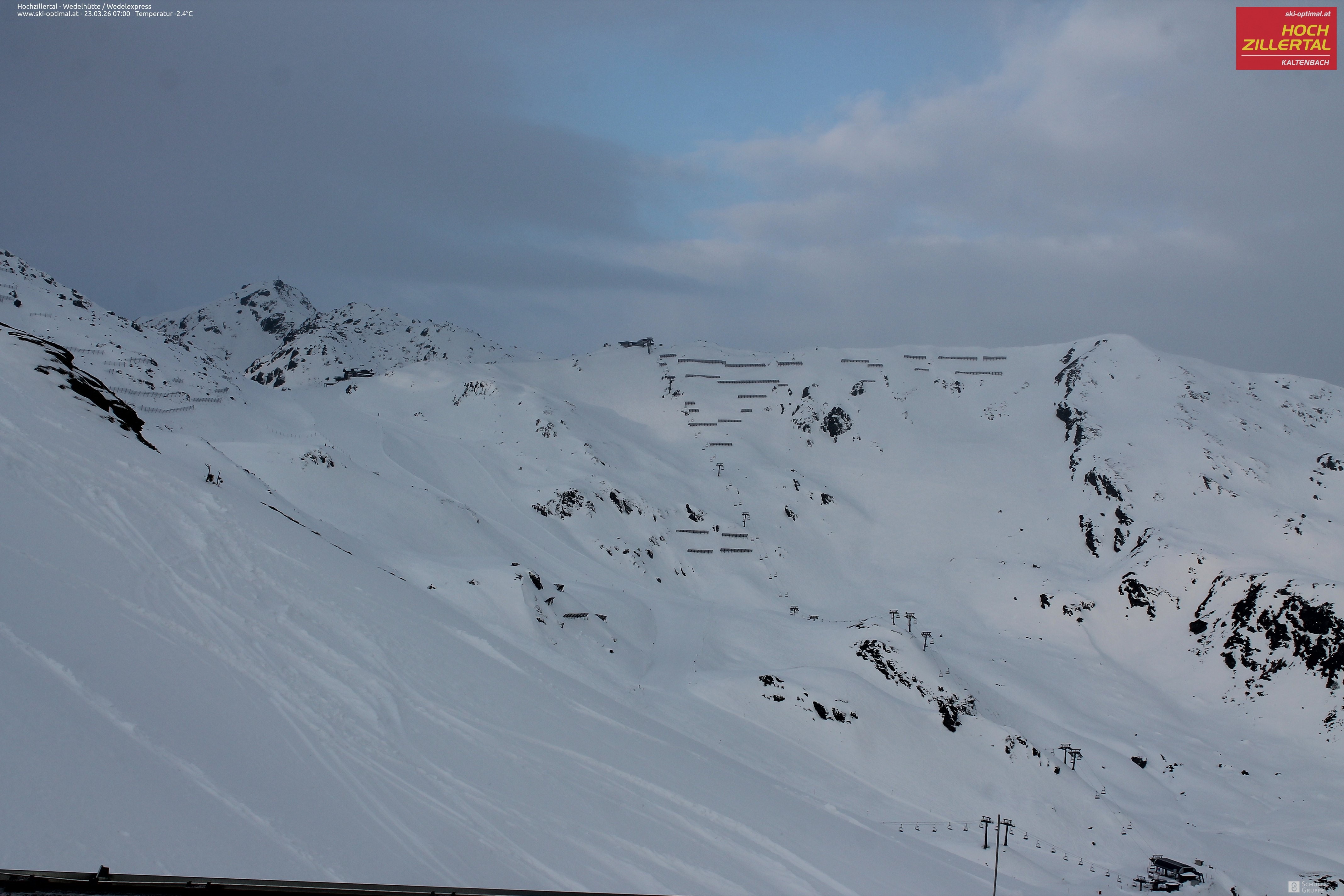Archiv Foto Webcam Hochzillertal: Blick zur Wedelhütte