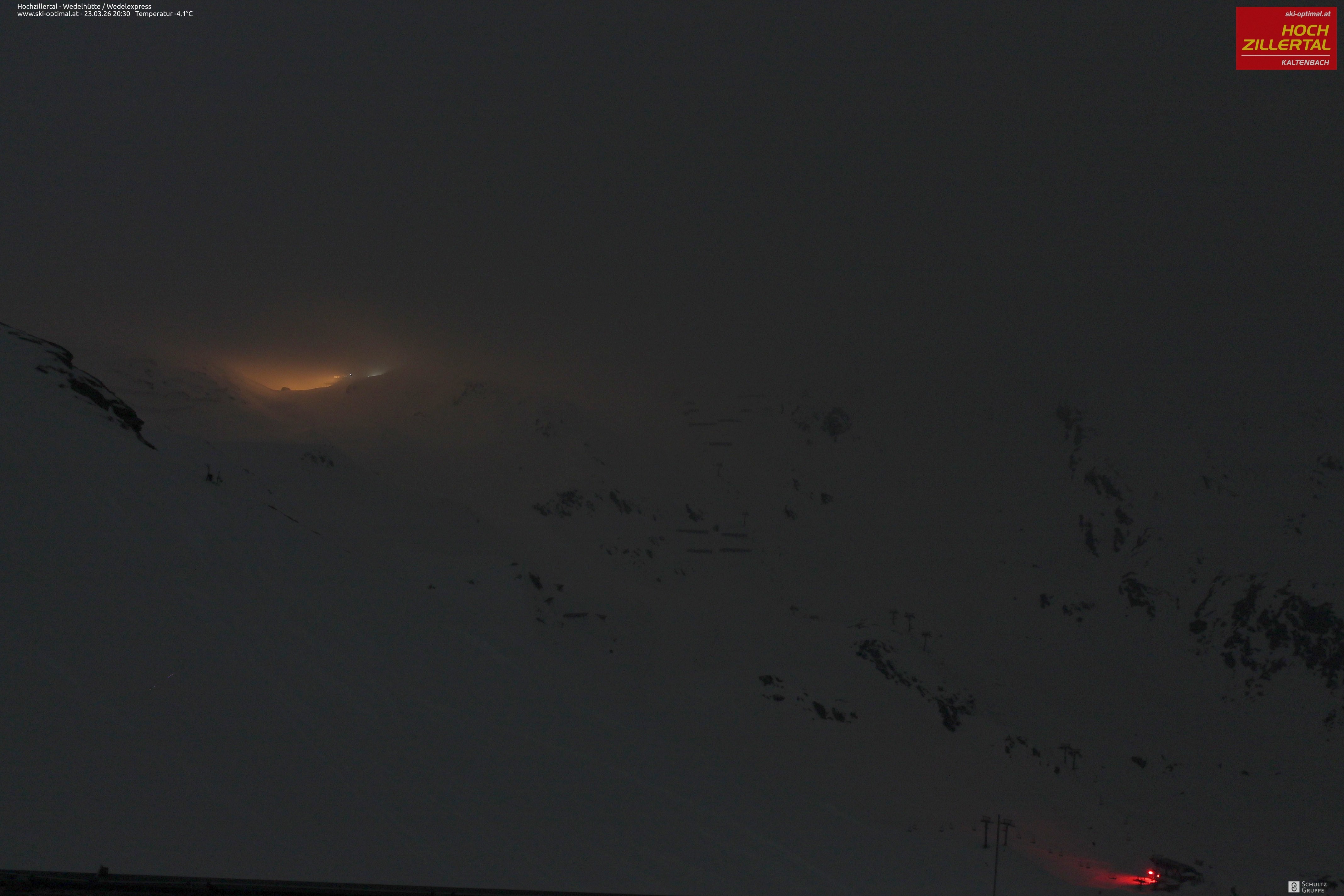 Archiv Foto Webcam Hochzillertal: Blick zur Wedelhütte