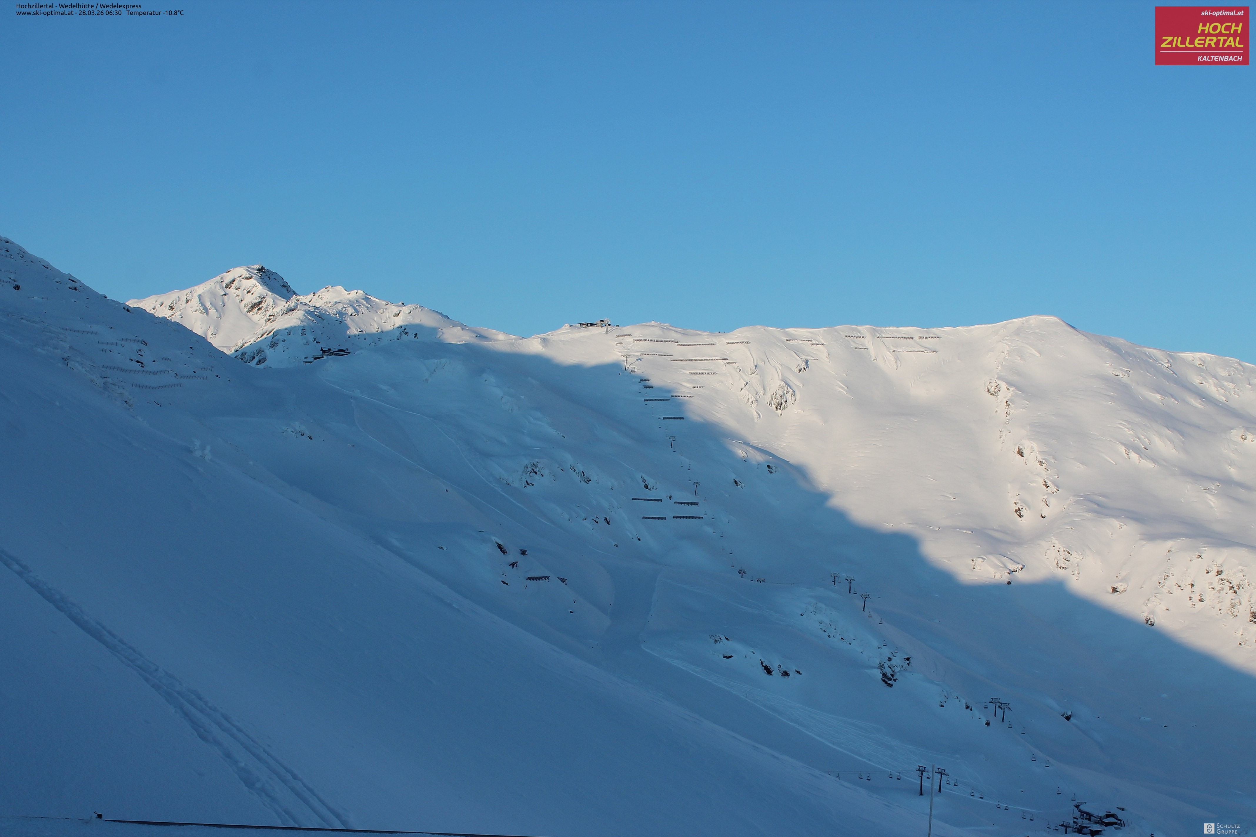 Archiv Foto Webcam Hochzillertal: Blick zur Wedelhütte
