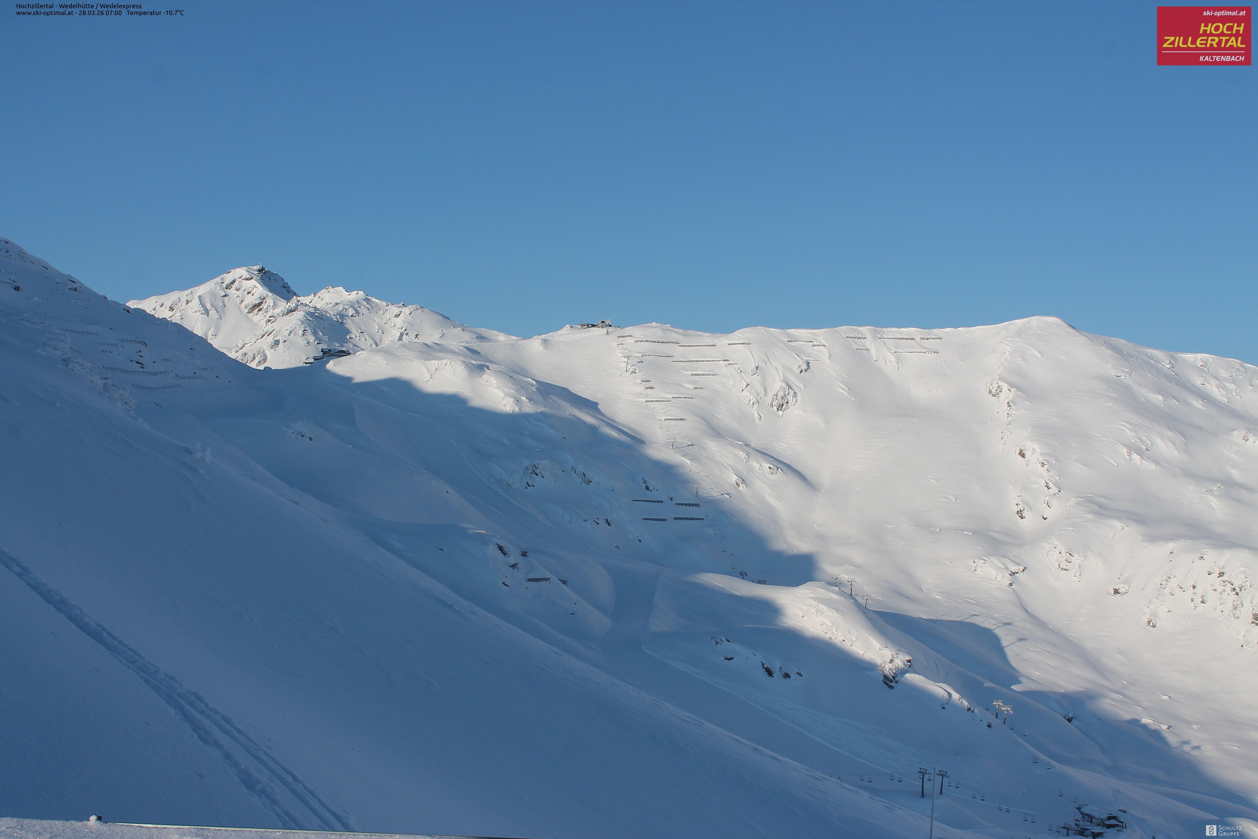 Archiv Foto Webcam Hochzillertal: Blick zur Wedelhütte