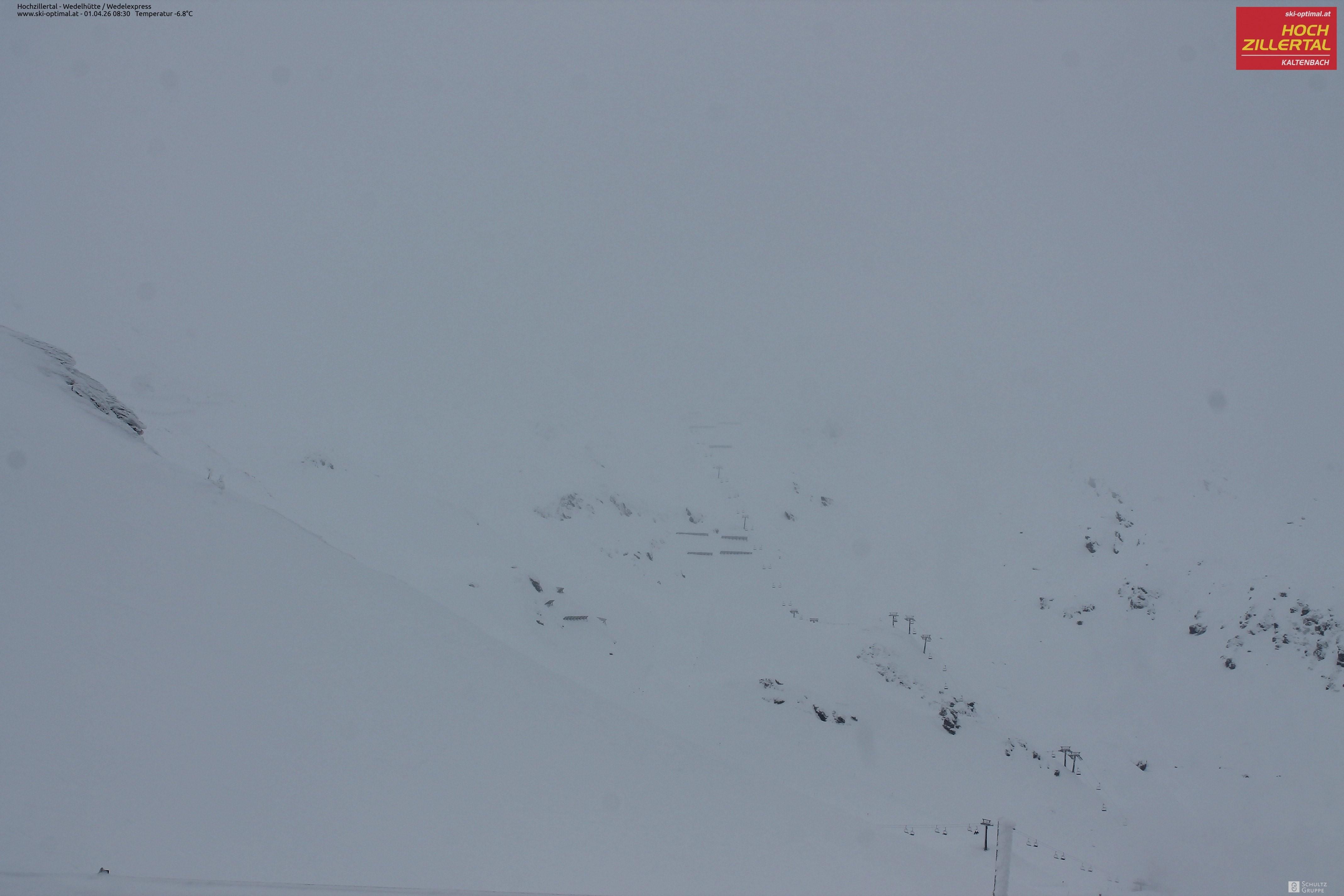 Archiv Foto Webcam Hochzillertal: Blick zur Wedelhütte