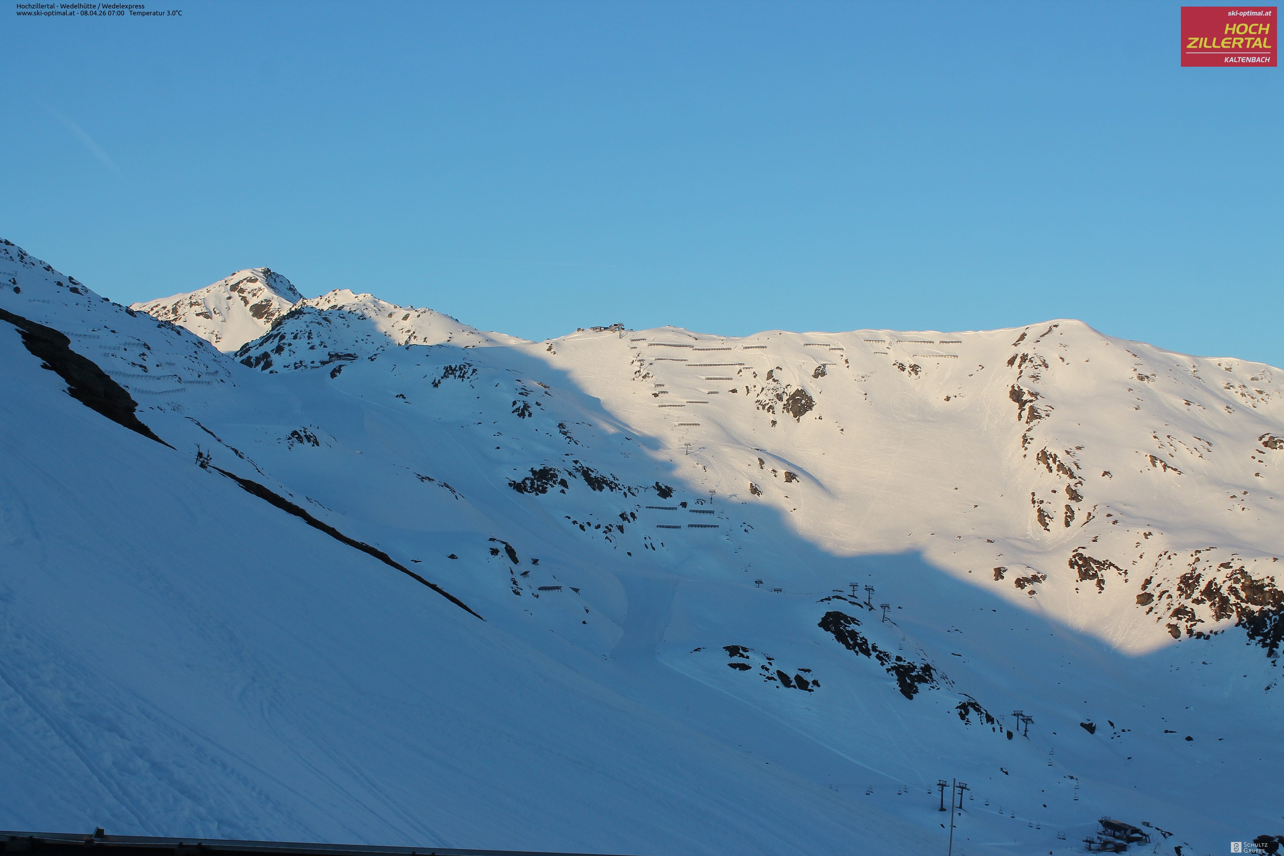 Archiv Foto Webcam Hochzillertal: Blick zur Wedelhütte