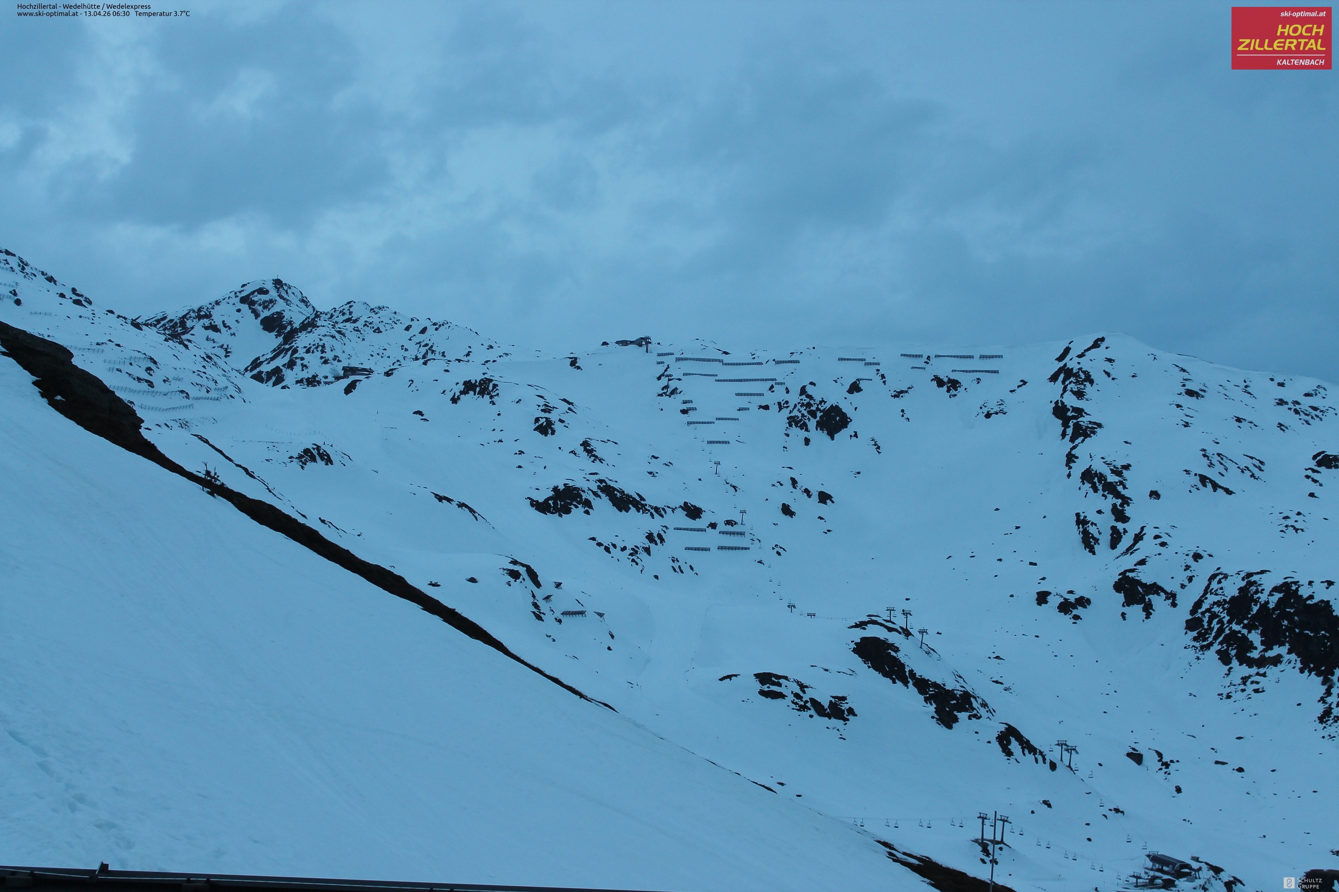 Archiv Foto Webcam Hochzillertal: Blick zur Wedelhütte