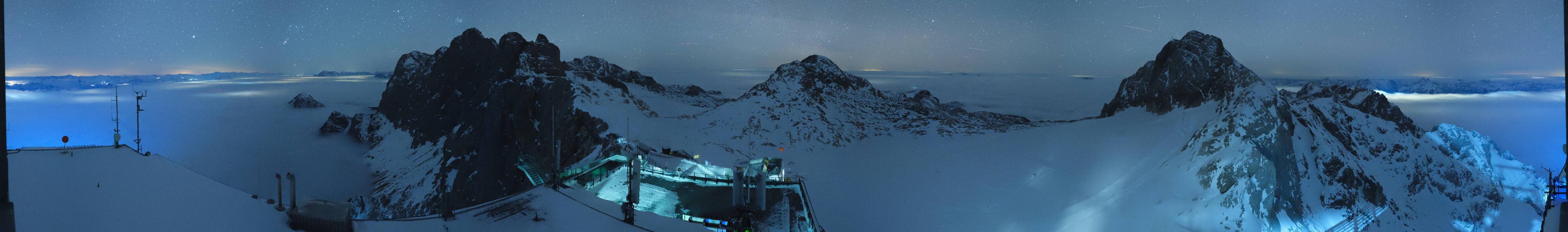 Archiv Foto Webcam Dachstein Gletscher: Panoramablick von der Bergstation