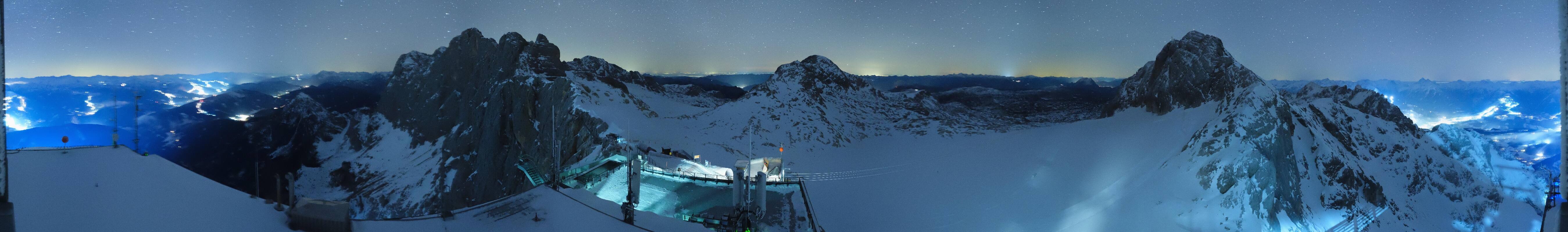 Archiv Foto Webcam Dachstein Gletscher: Panoramablick von der Bergstation