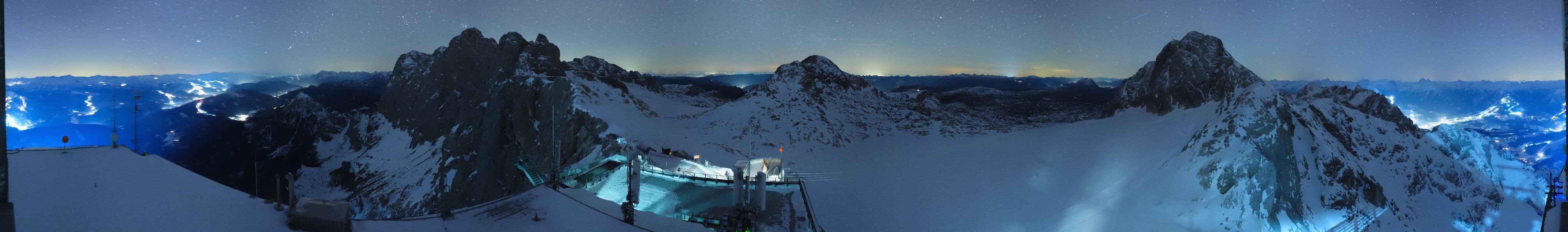 Archiv Foto Webcam Dachstein Gletscher: Panoramablick von der Bergstation