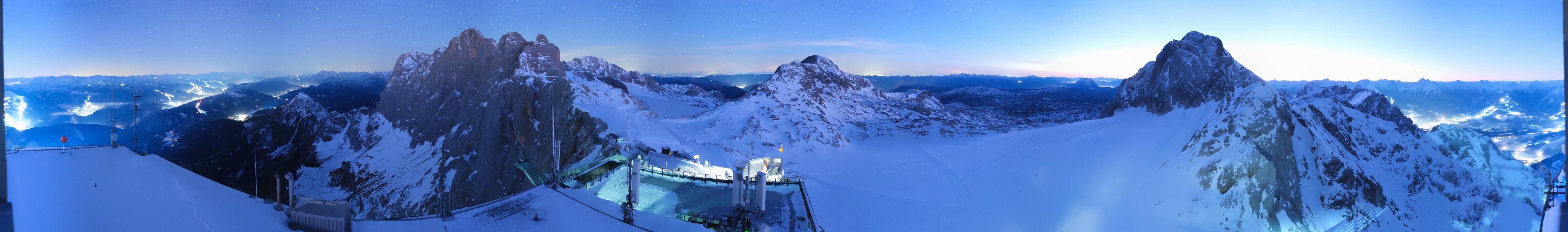 Archiv Foto Webcam Dachstein Gletscher: Panoramablick von der Bergstation