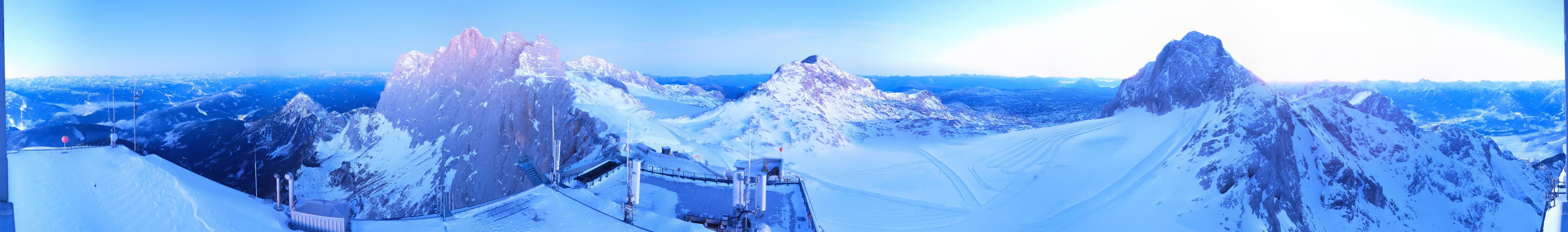 Archiv Foto Webcam Dachstein Gletscher: Panoramablick von der Bergstation