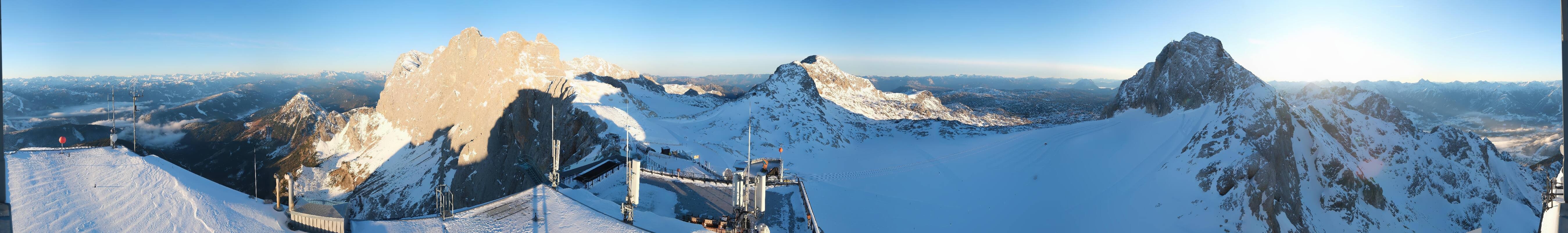 Archiv Foto Webcam Dachstein Gletscher: Panoramablick von der Bergstation