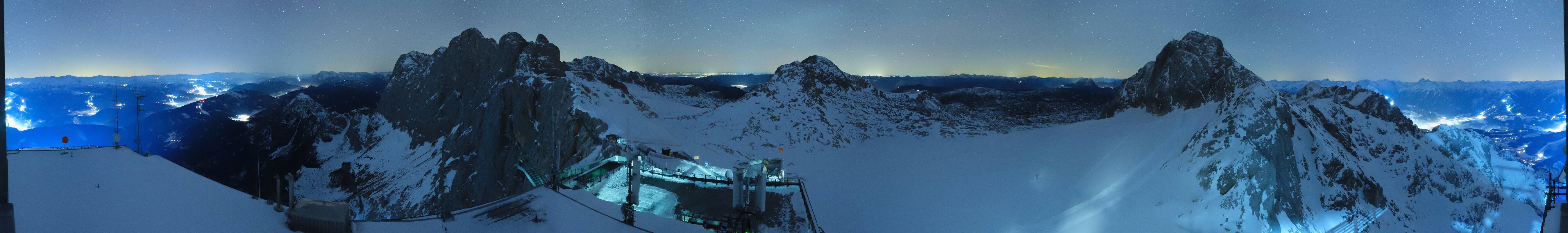Archiv Foto Webcam Dachstein Gletscher: Panoramablick von der Bergstation